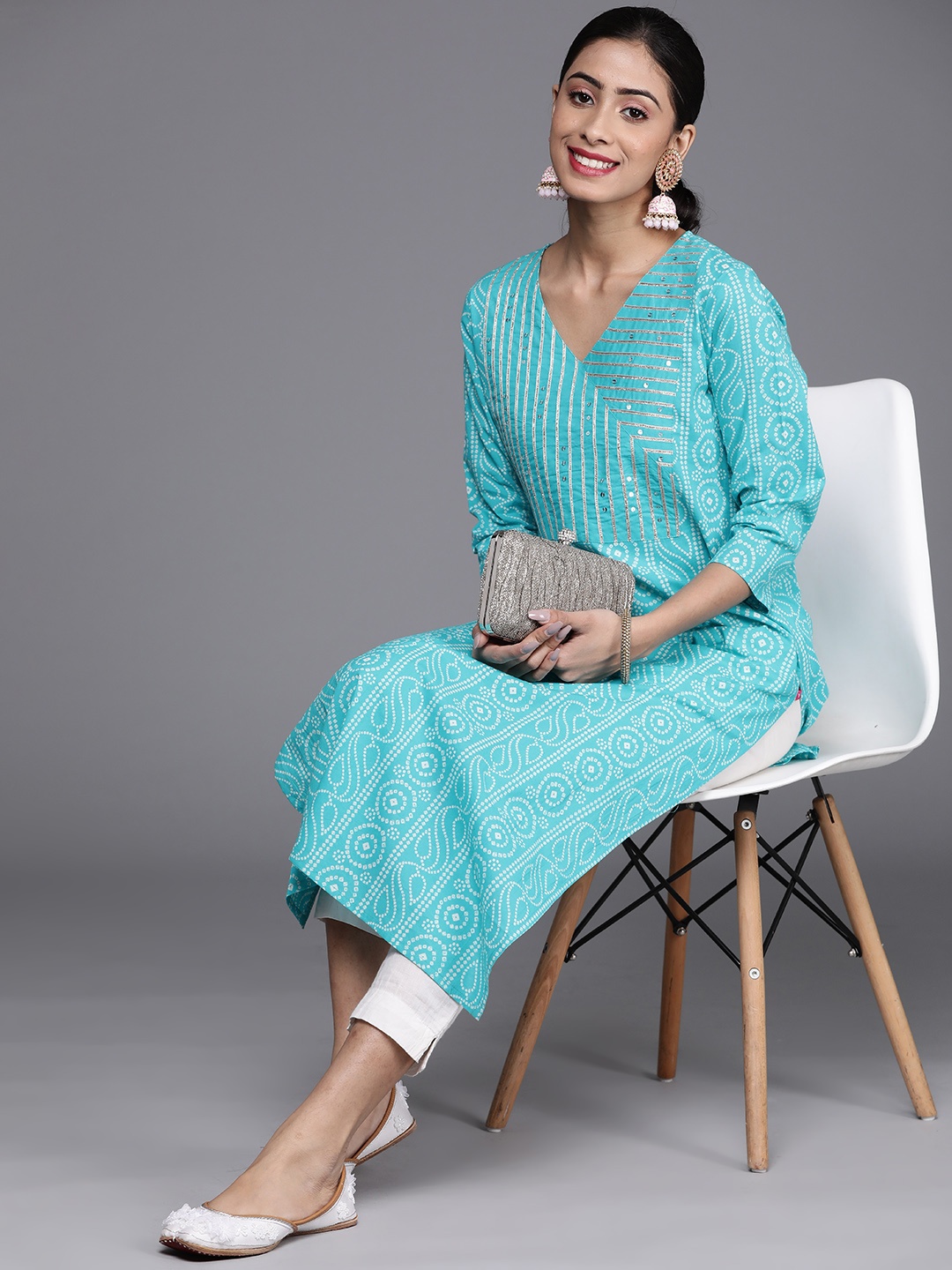 

Varanga Women Blue & White Bandhani Printed Kurta