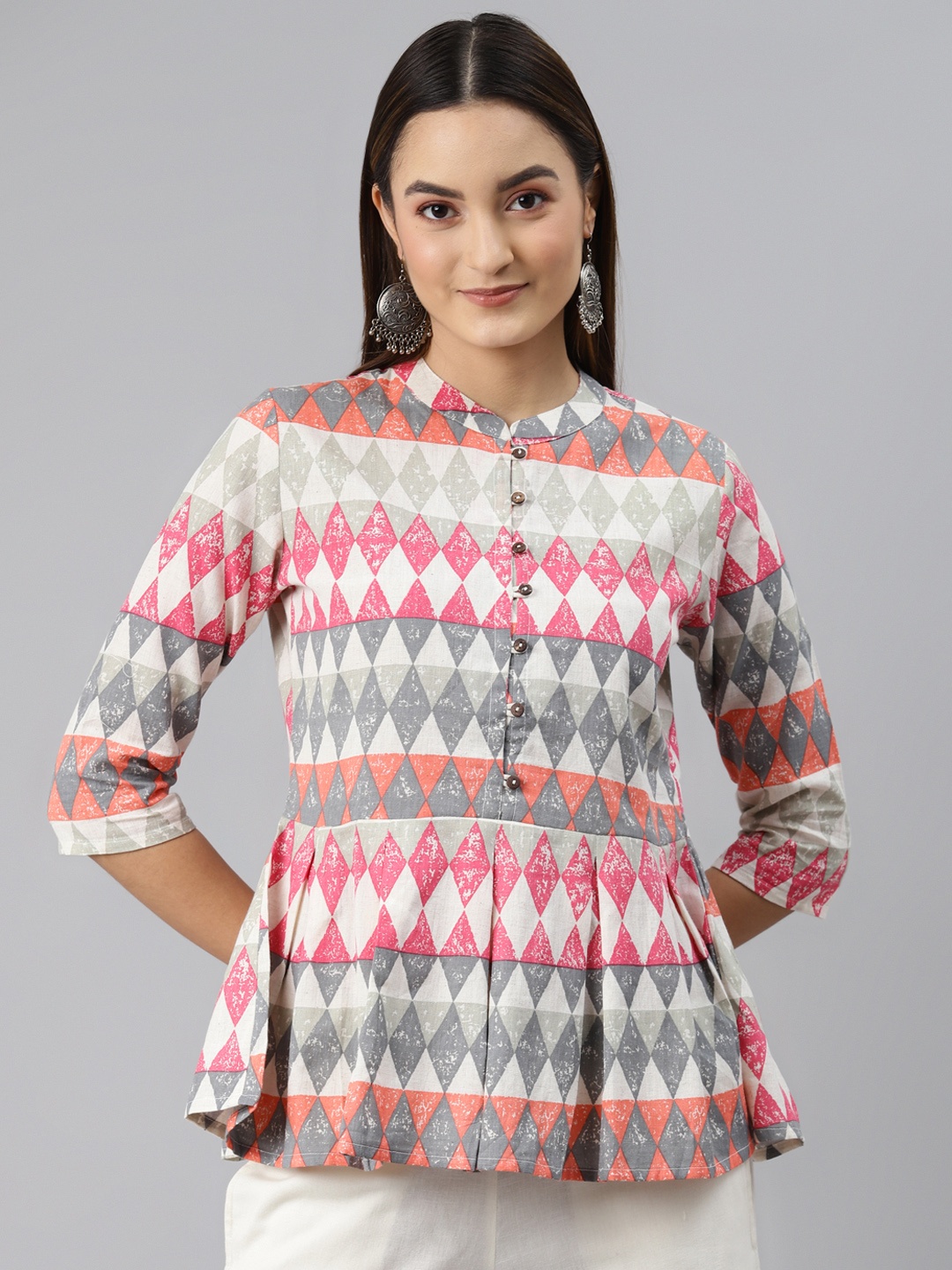 

MALHAAR Pink & Grey Geometric Printed Kurti