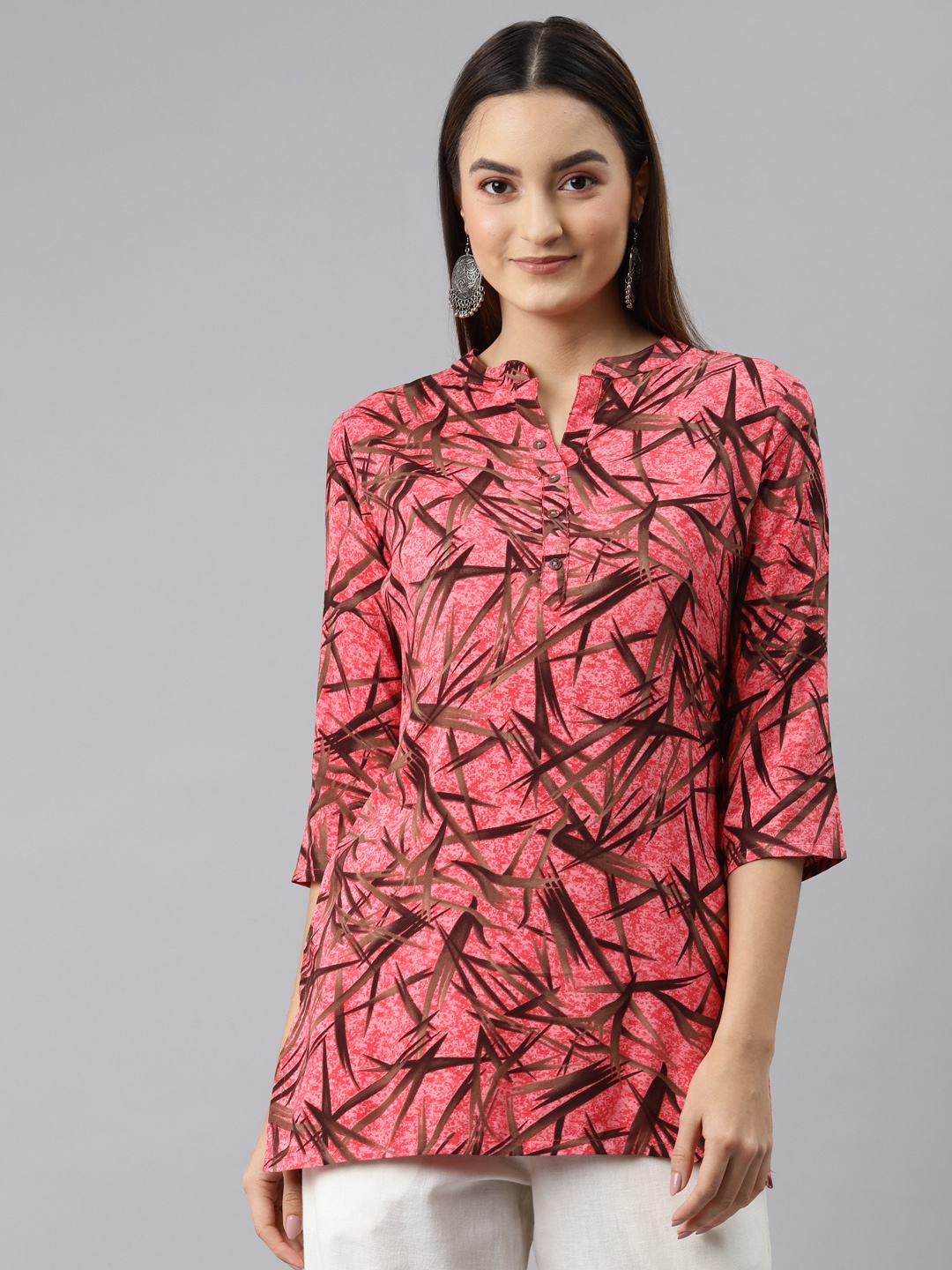 

MALHAAR Pink & Brown Printed Kurti