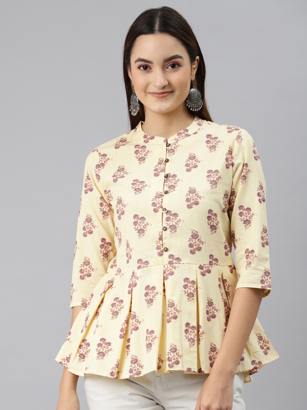 

MALHAAR Yellow & Pink Floral Printed Pleated Kurti