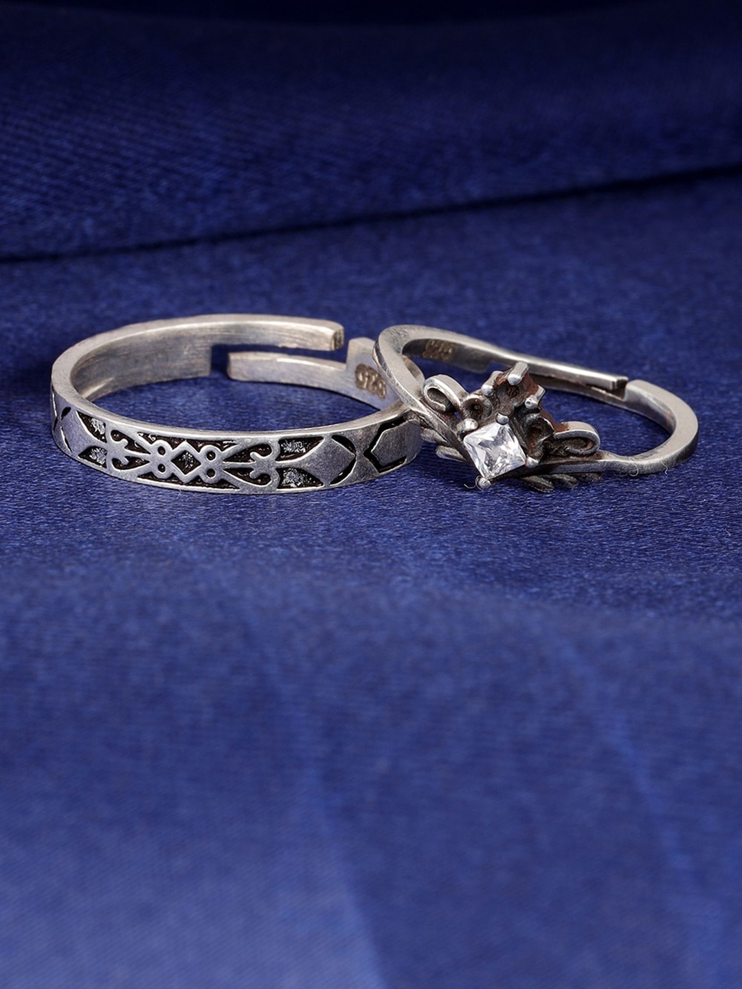 

GIVA Set of 2 925 Sterling Silver Oxidised Love Bond Couple Rings