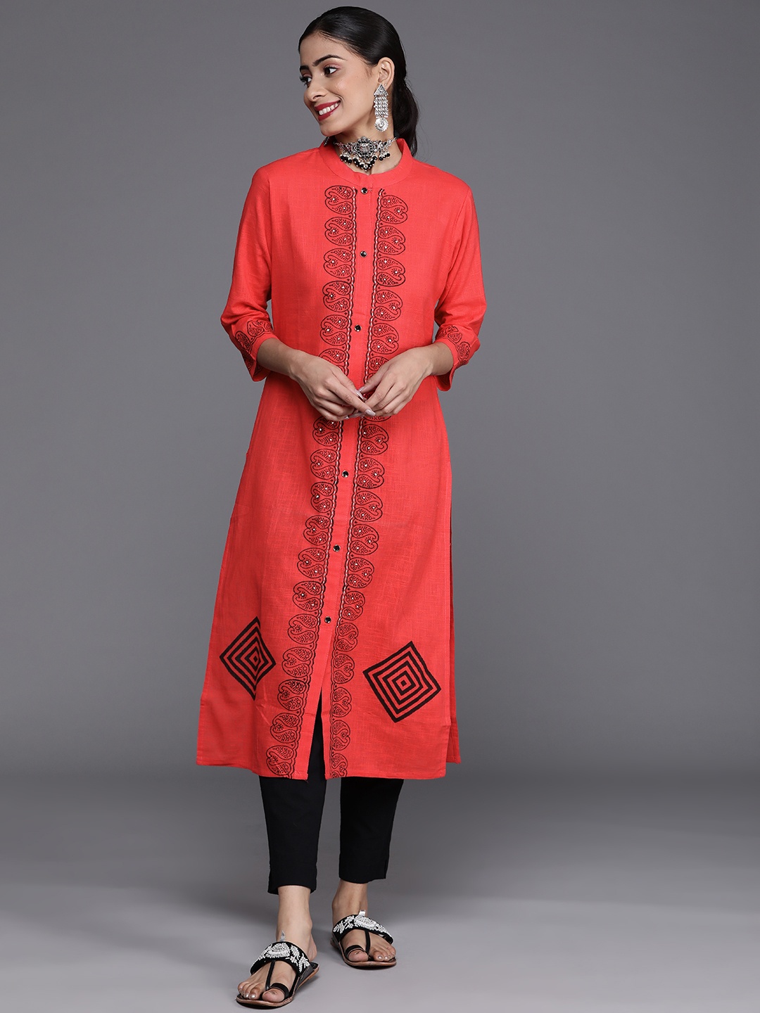 

KSUT Women Red & Black Ethnic Motifs Printed Kurta