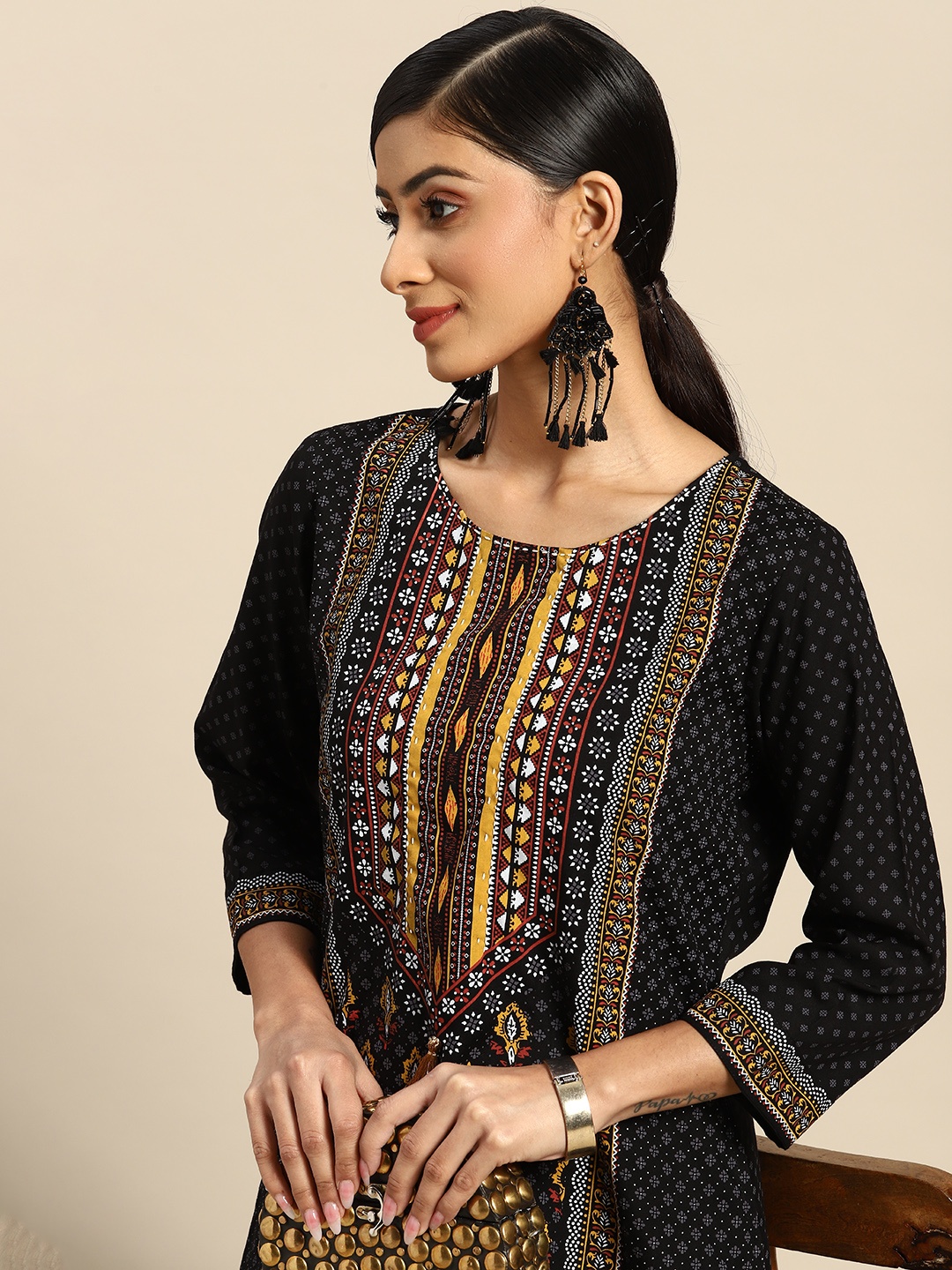 

Sangria Women Black & Mustard Yellow Ethnic Printed Kurta