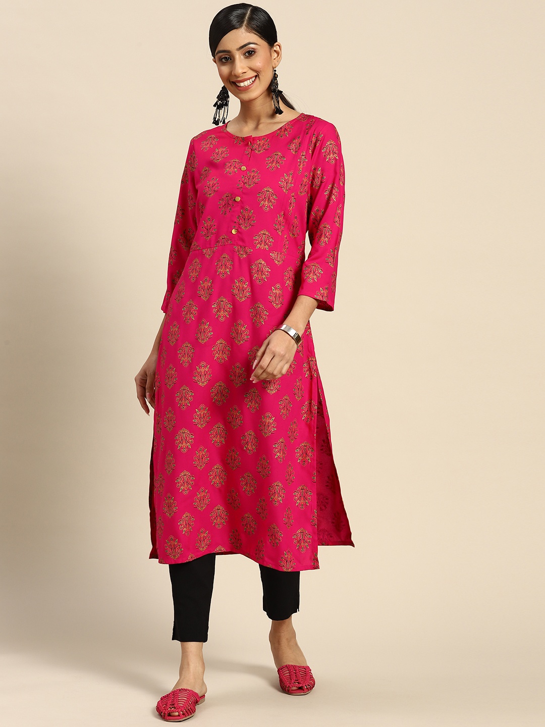 

Sangria Women Fuchsia Pink & Navy Blue Ethnic Motifs Printed Kurta