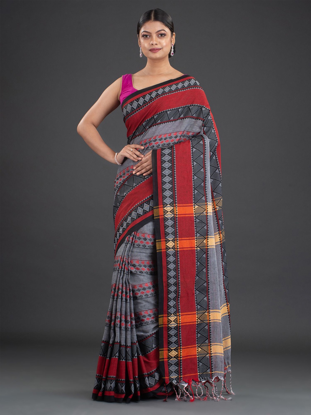 

Arhi Grey & Red Ethnic Motifs Handwoven Pure Cotton Saree