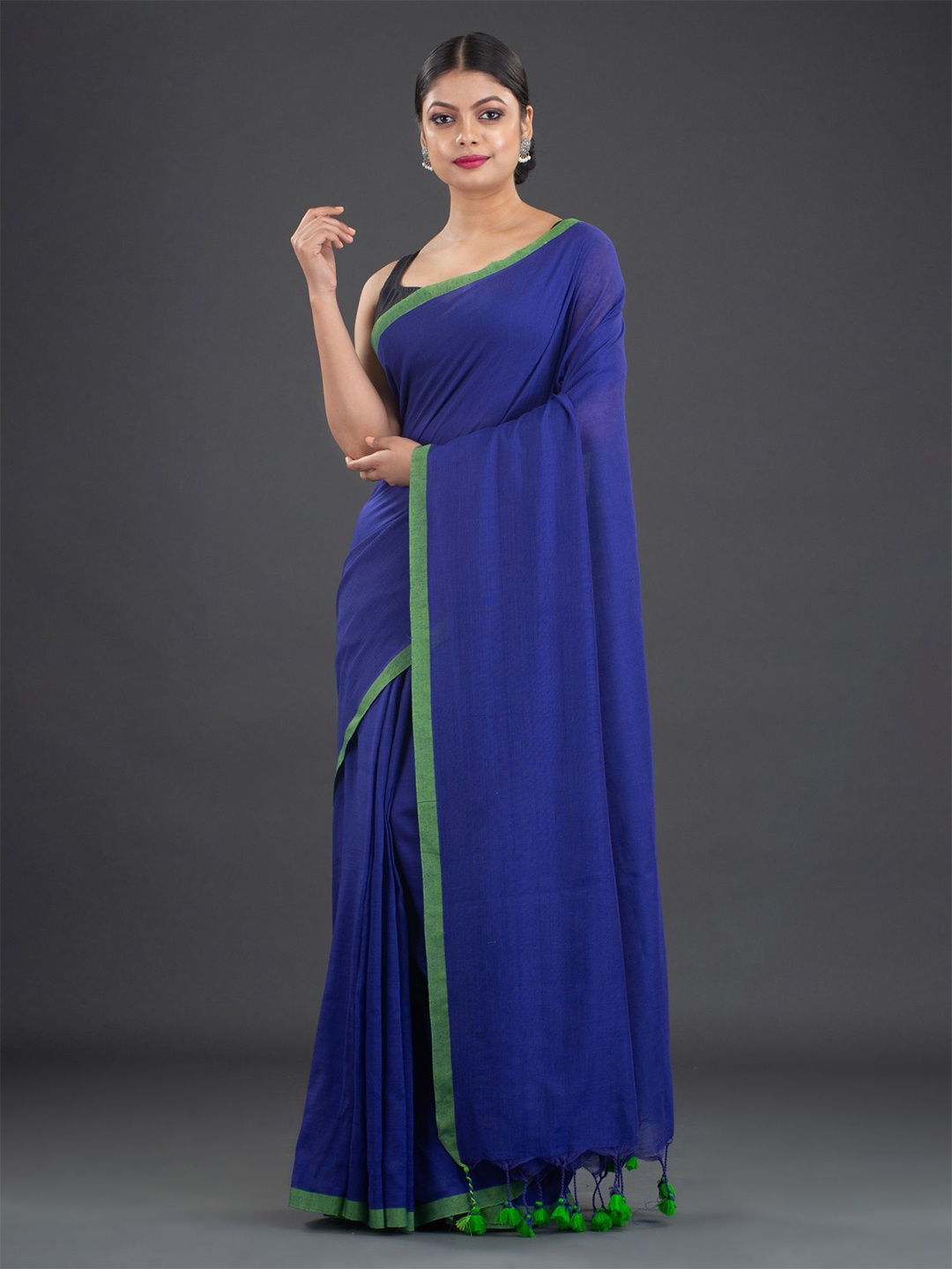 

Arhi Blue & Green Woven Design Pure Cotton Saree