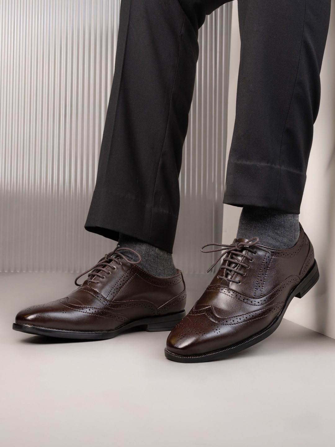 

Alberto Torresi Men Brown Solid Formal Brogues