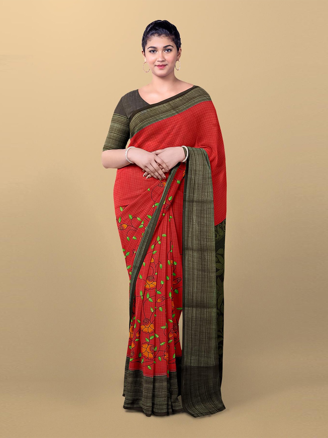 

Kalamandir Red & Green Floral Zari Pure Linen Saree