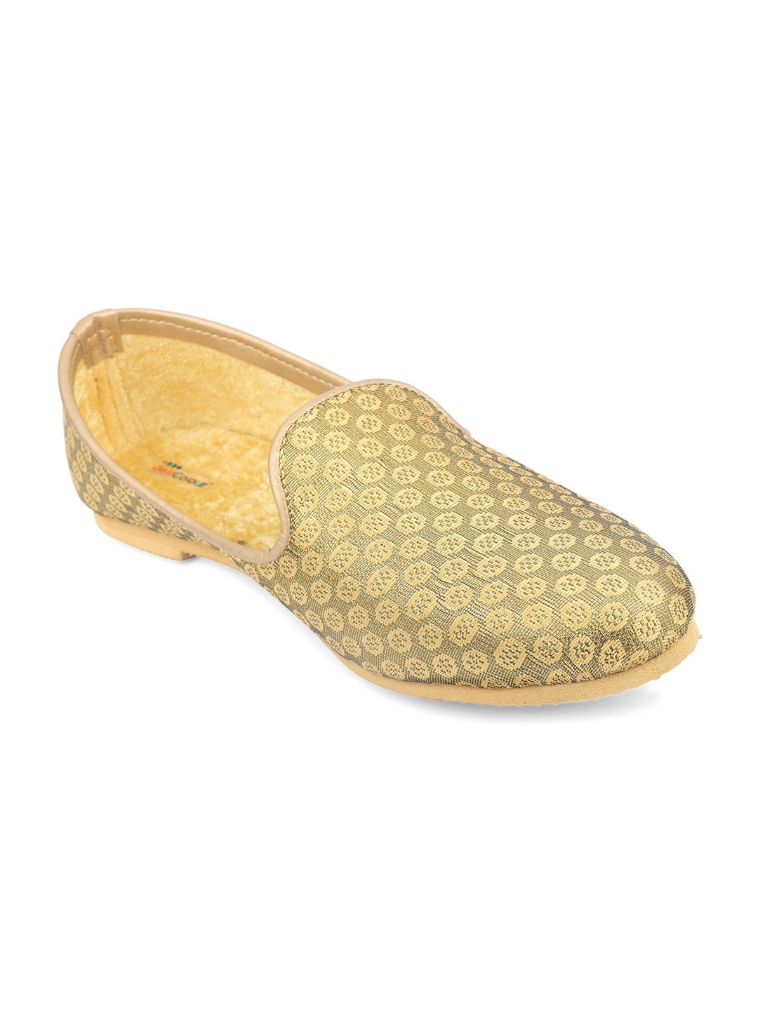 

DESI COLOUR Men Gold-Toned Woven Design Mojaris