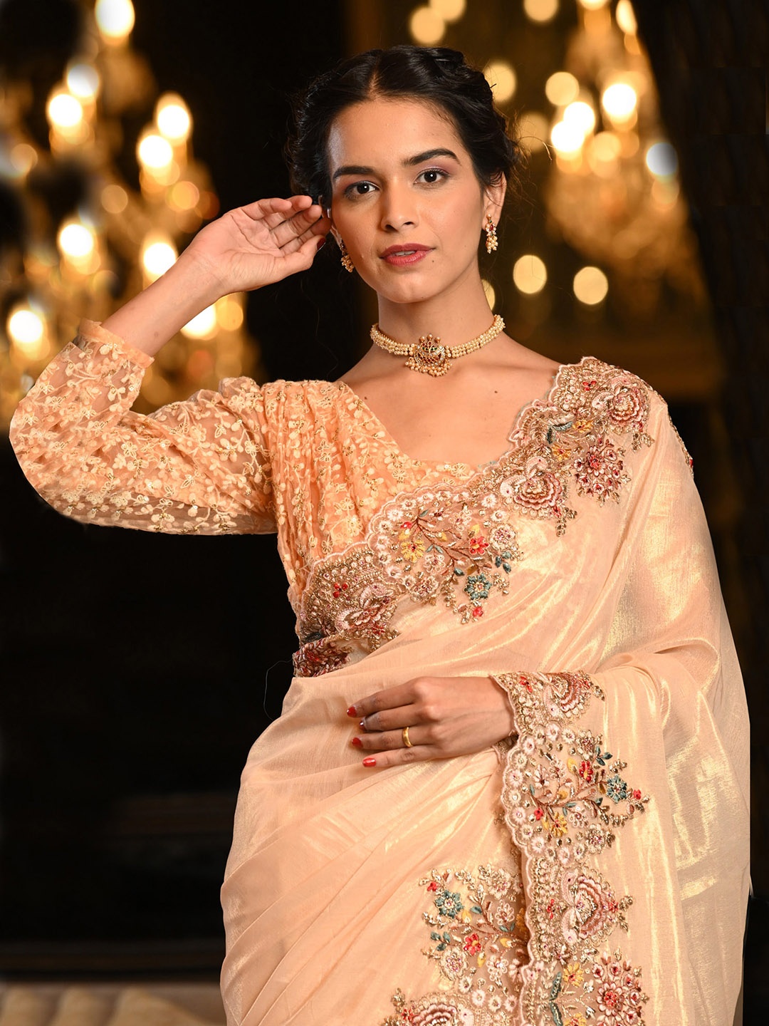 

BEATITUDE Peach-Coloured & Gold-Toned Floral Embroidered Tissue Saree