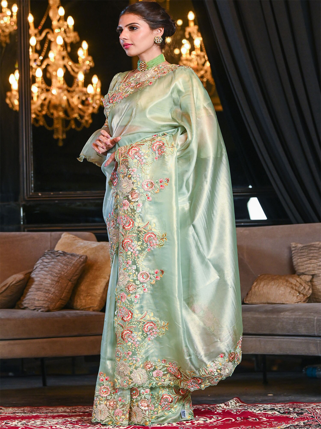 

BEATITUDE Green & Pink Floral Embroidered Tissue Saree