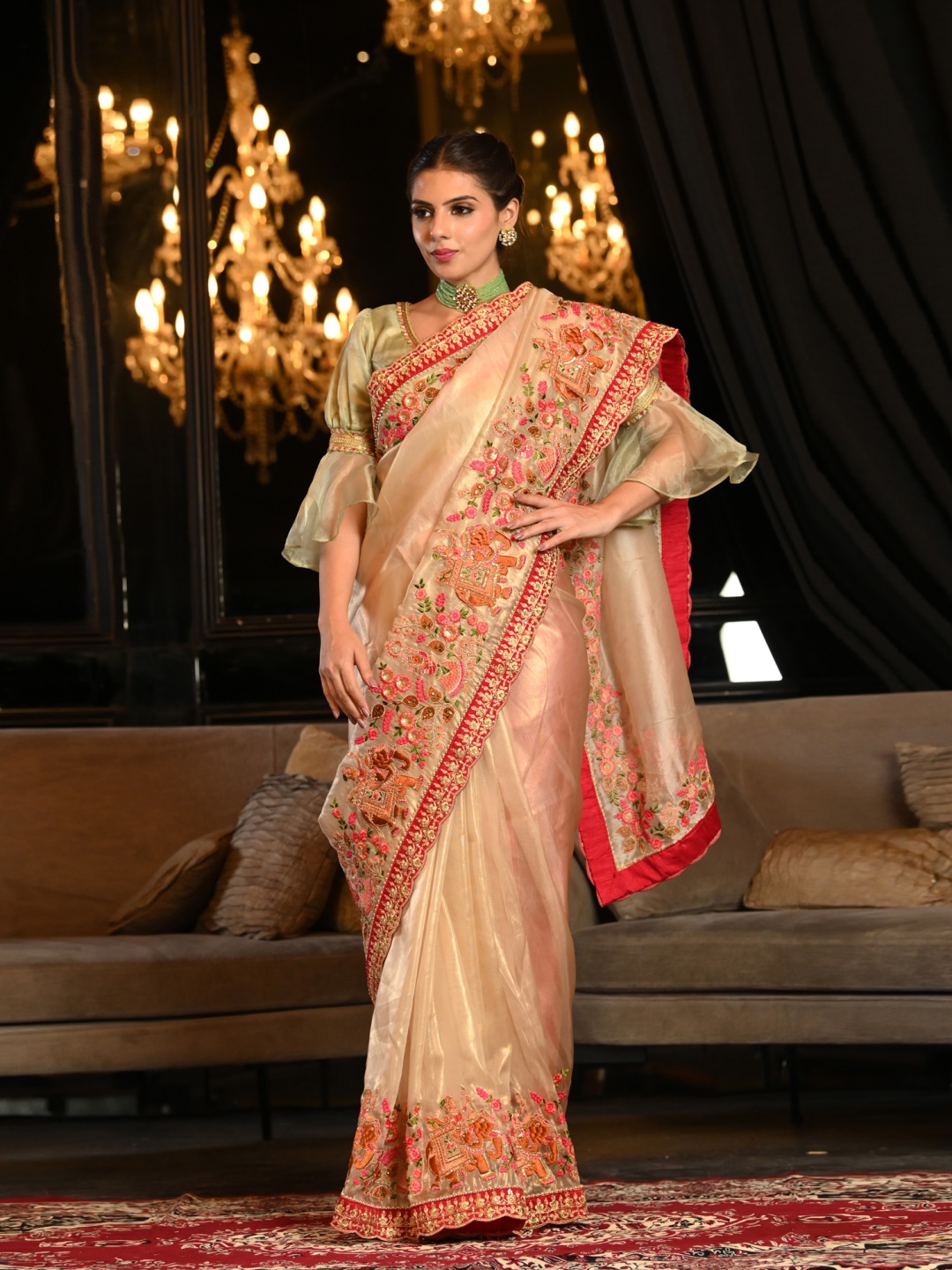 

BEATITUDE Women Gold Floral Embellished & Embroidered Tissue Saree