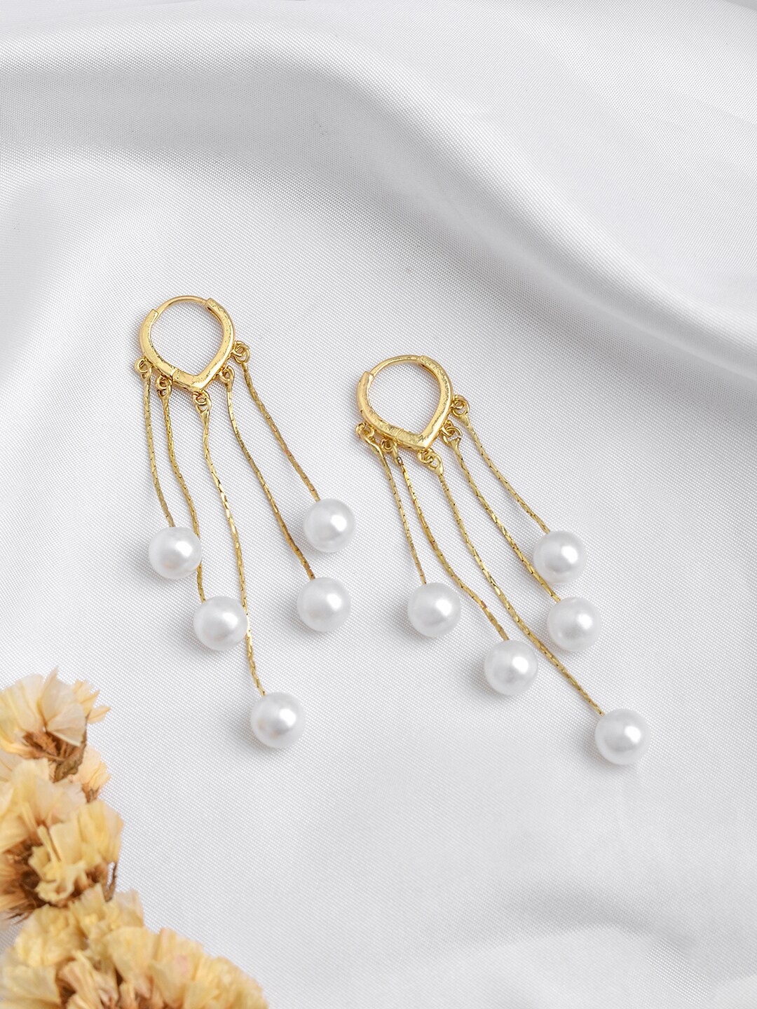 

JOKER & WITCH White Contemporary Hoop Earrings