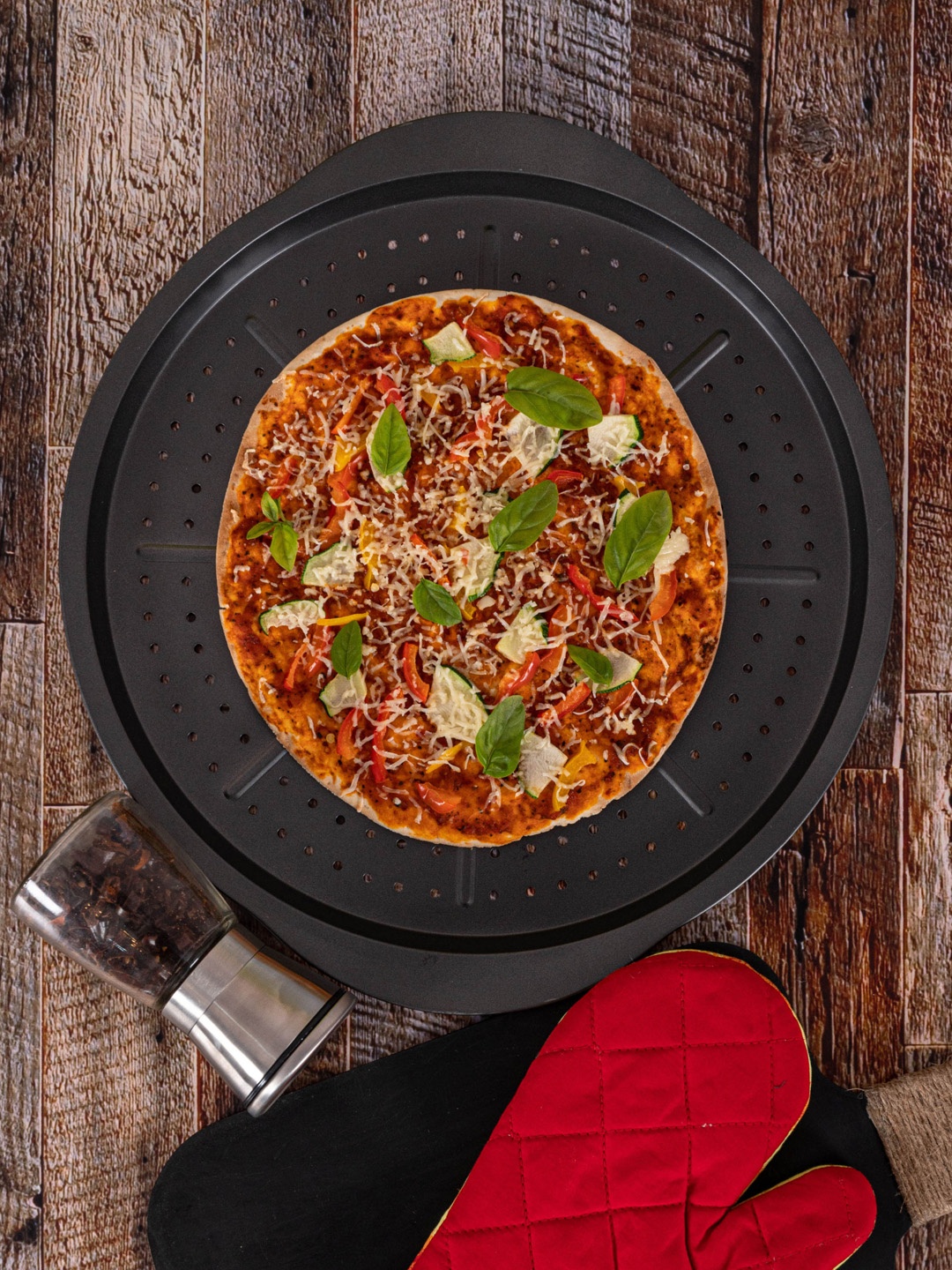 

GOODHOMES Black Pizza Pan
