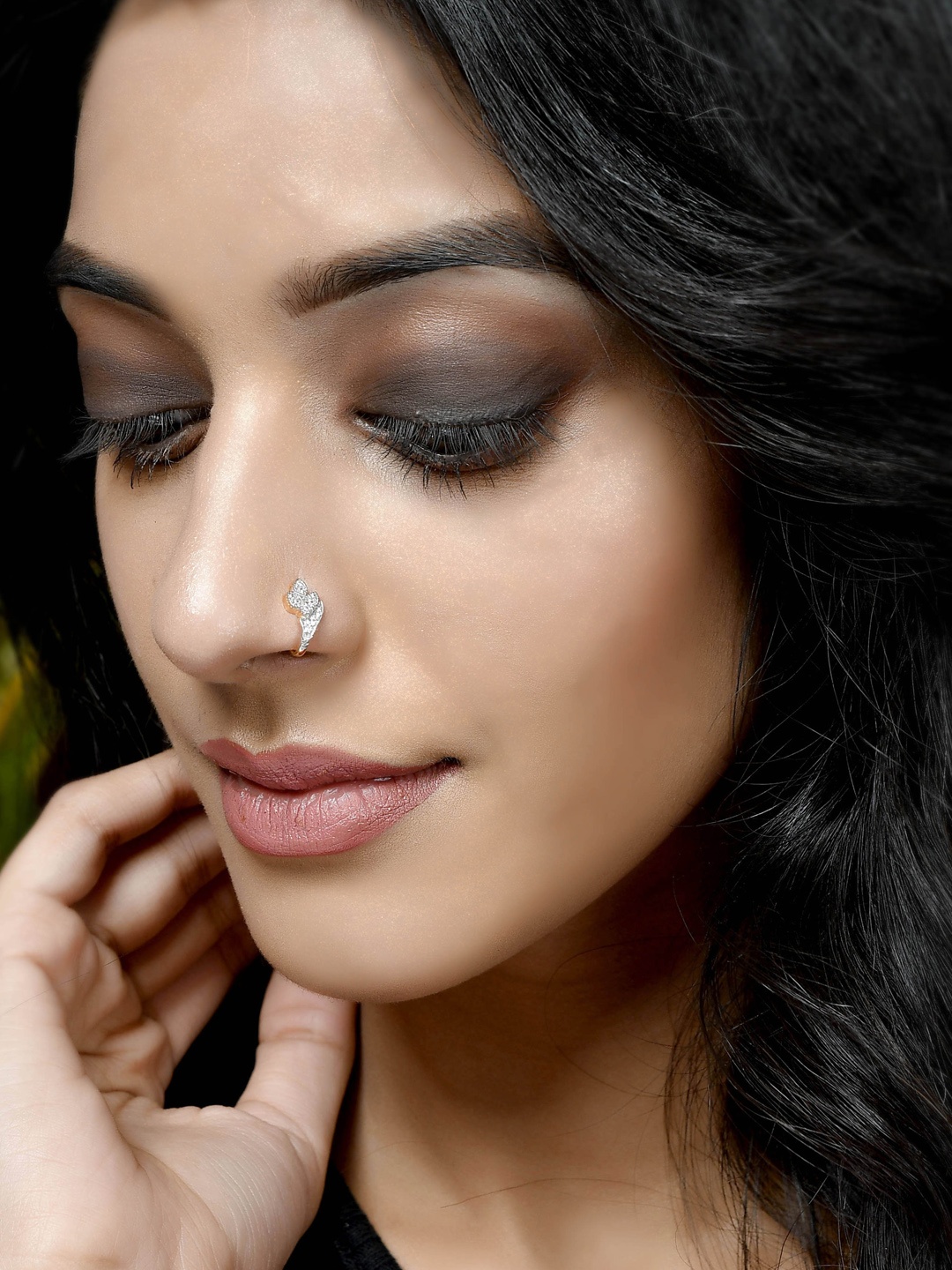 

Shoshaa Gold-Plated & White Brass Cubic Zirconia Studded Nose Insert