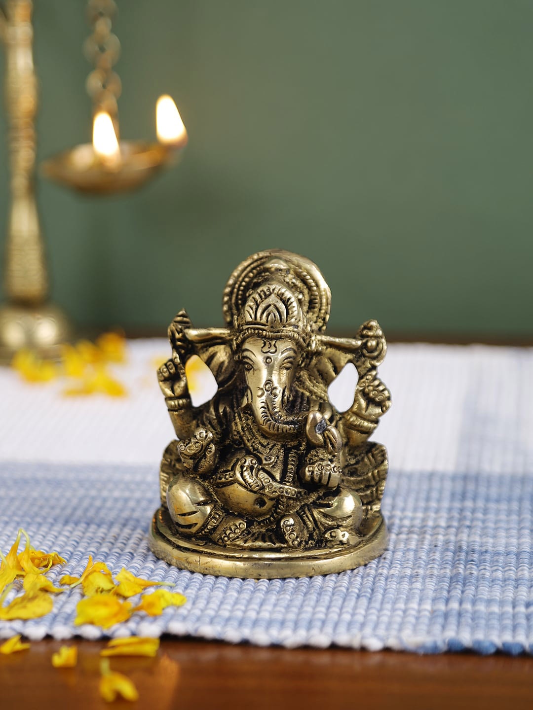 

Imli Street Gold-Toned Ganesh Showpieces