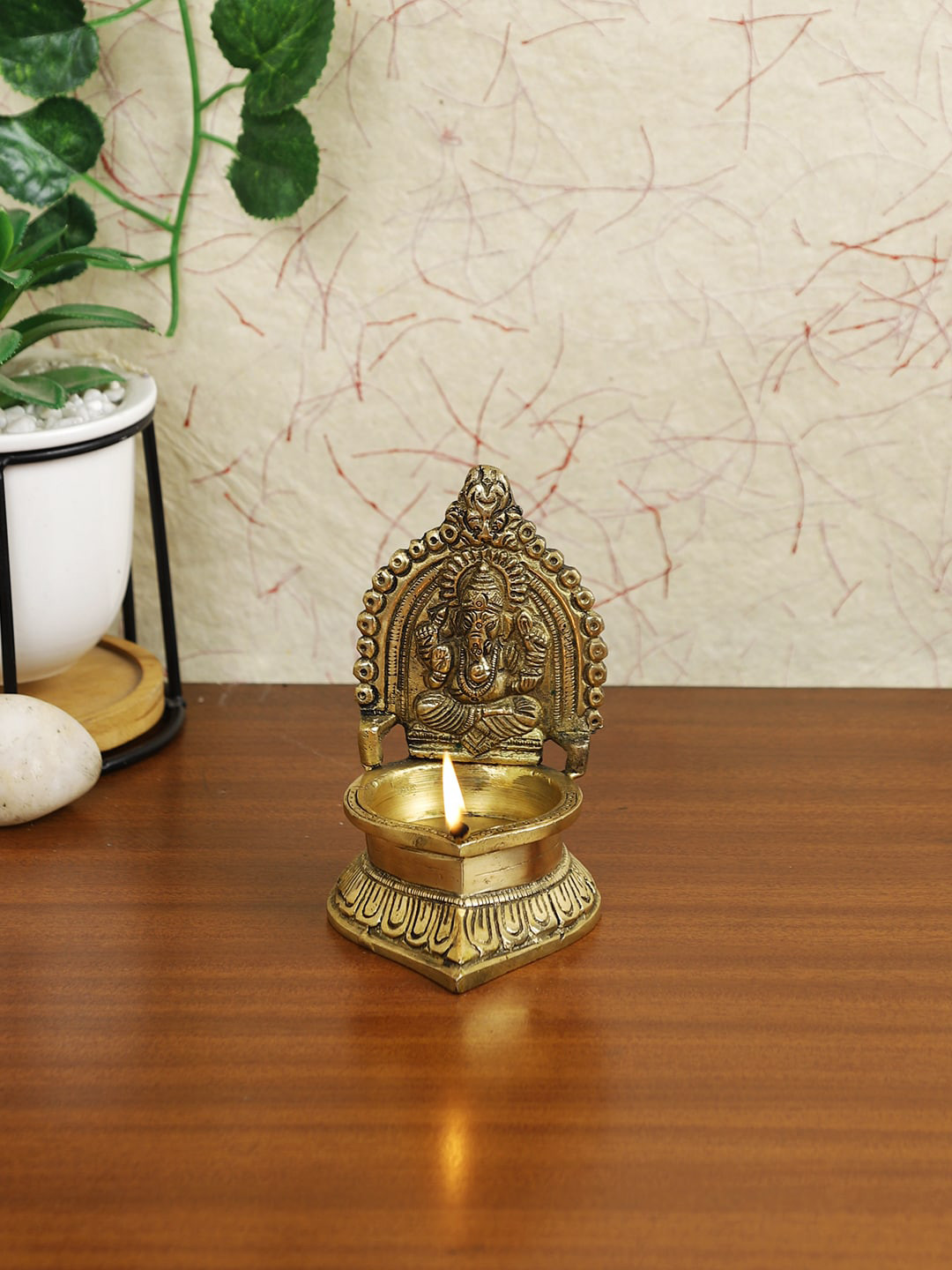 

Imli Street Gold-Toned Ganesh Diya Showpieces