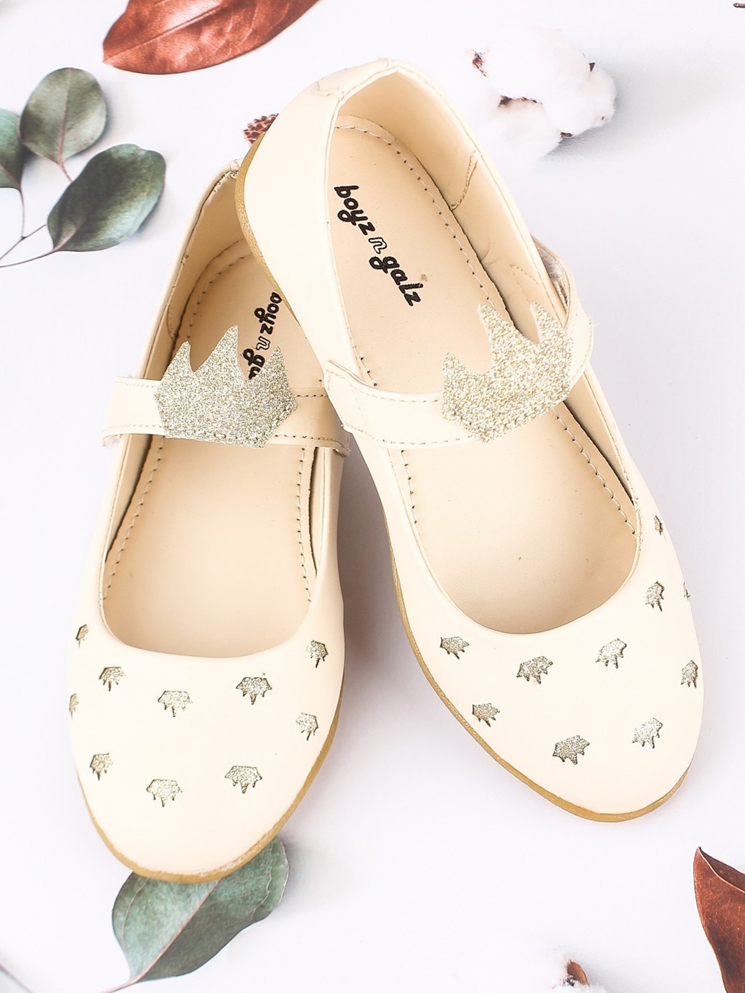 

BOYZ N GALZ Girls Cream-Coloured Embellished Ballerinas with Laser Cuts Flats
