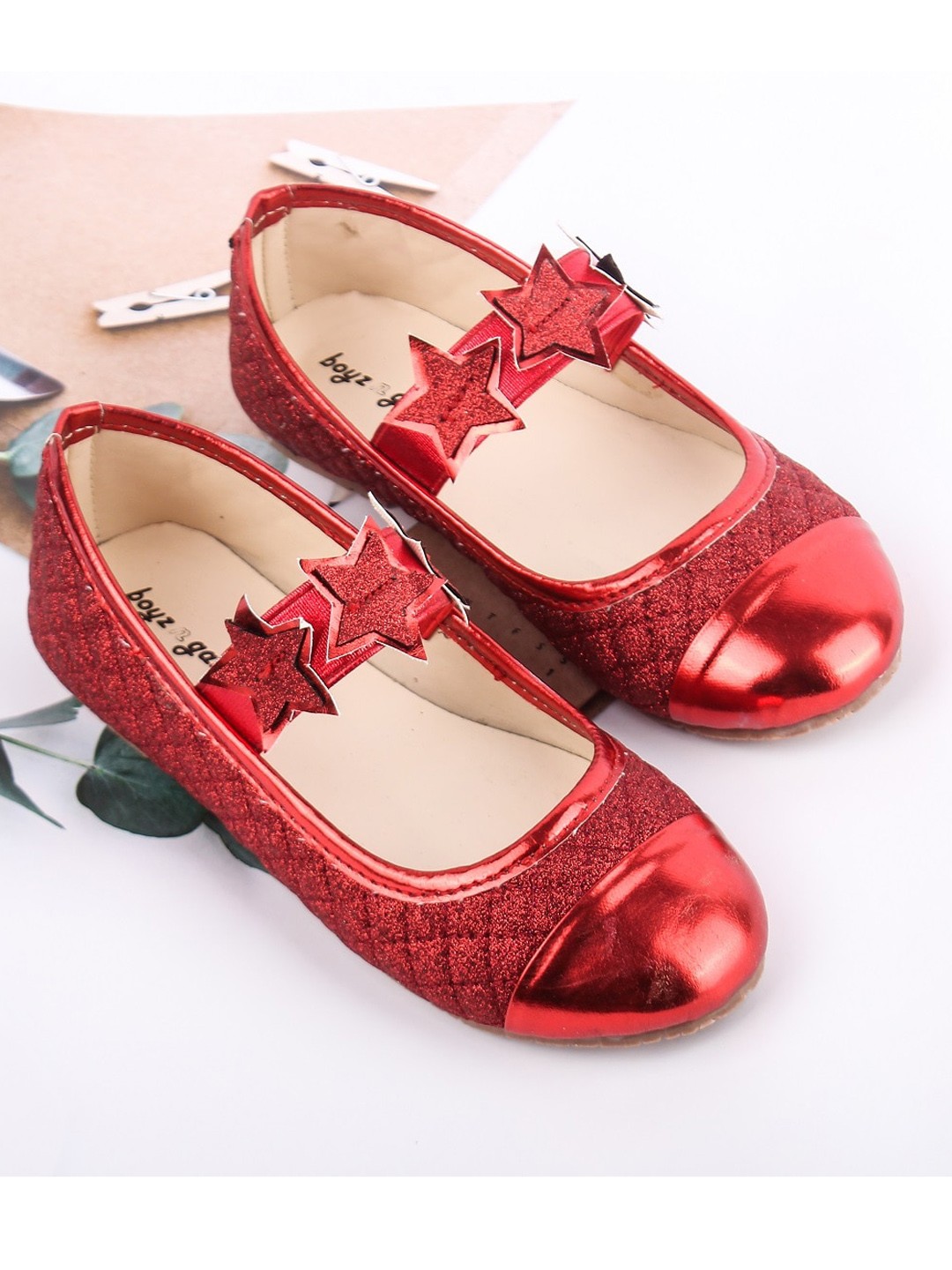 

BOYZ N GALZ Girls Red Textured Ballerinas Flats
