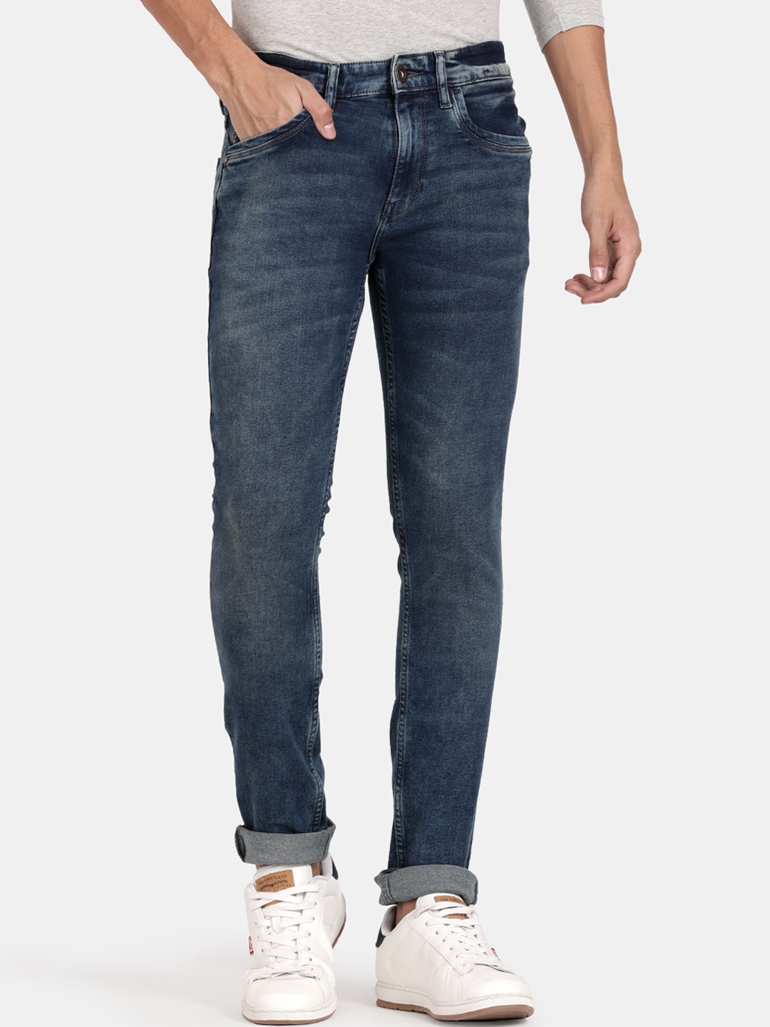 

Llak Jeans Men Blue Skinny Fit Light Fade Stretchable Jeans