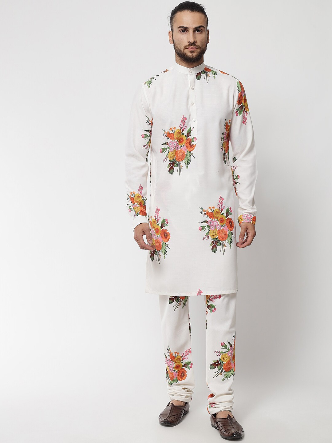 

MAXENCE Men Off White Floral Printed Pure Cotton Kurta with Churidar