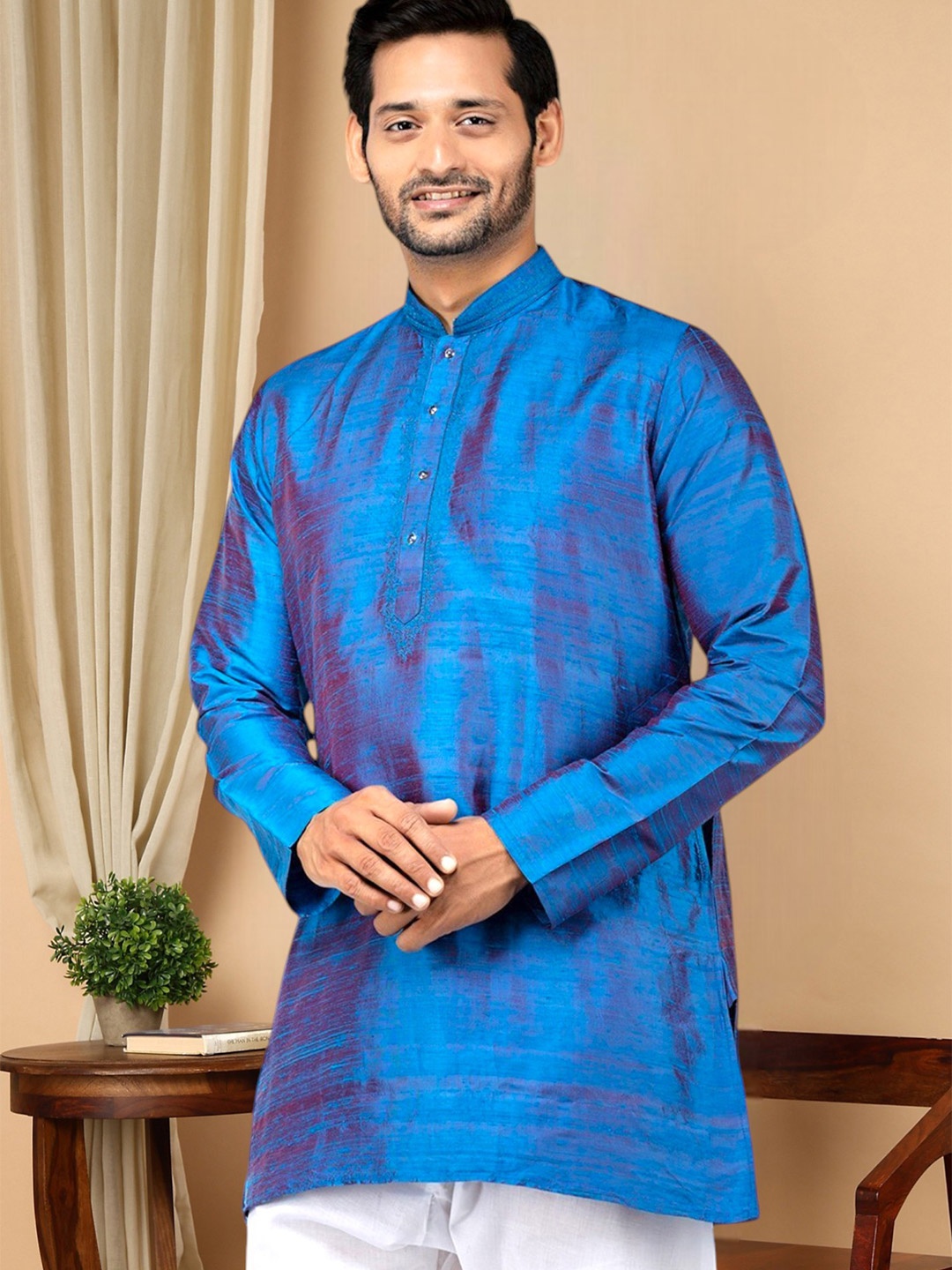 

TATTVA Men Blue Pure Silk Kurta