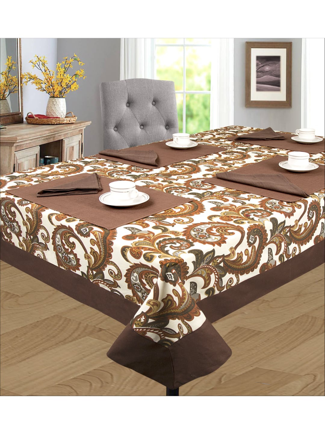 

SHADES of LIFE Brown & White Paisley Printed 4-Seater Cotton Table Covers