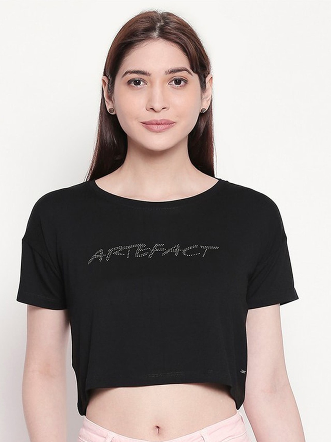 

SPYKAR Women Black Typography Printed Drop-Shoulder Sleeves T-shirt