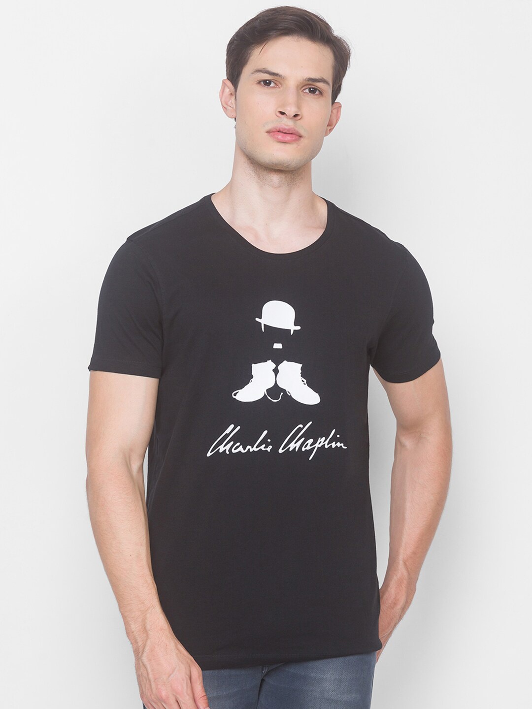 

SPYKAR Men Black & White Typography Printed Slim Fit T-shirt