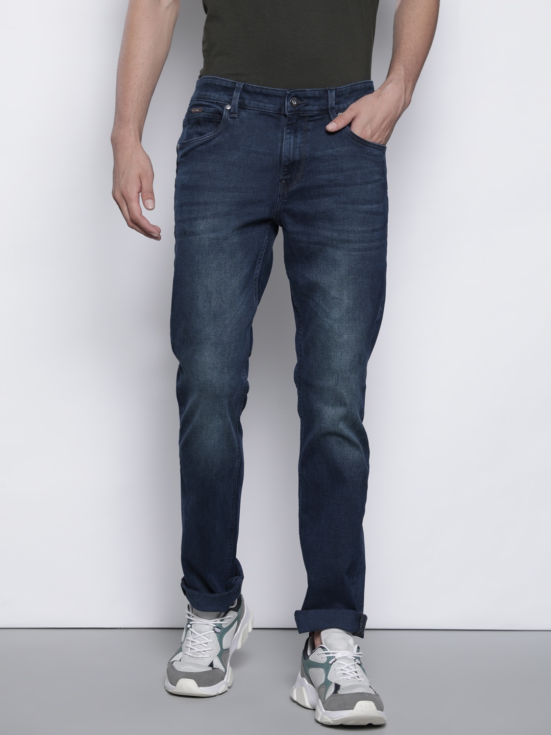 

Nautica Men Blue Straight Fit Light Fade Clean Look Stretchable Jeans