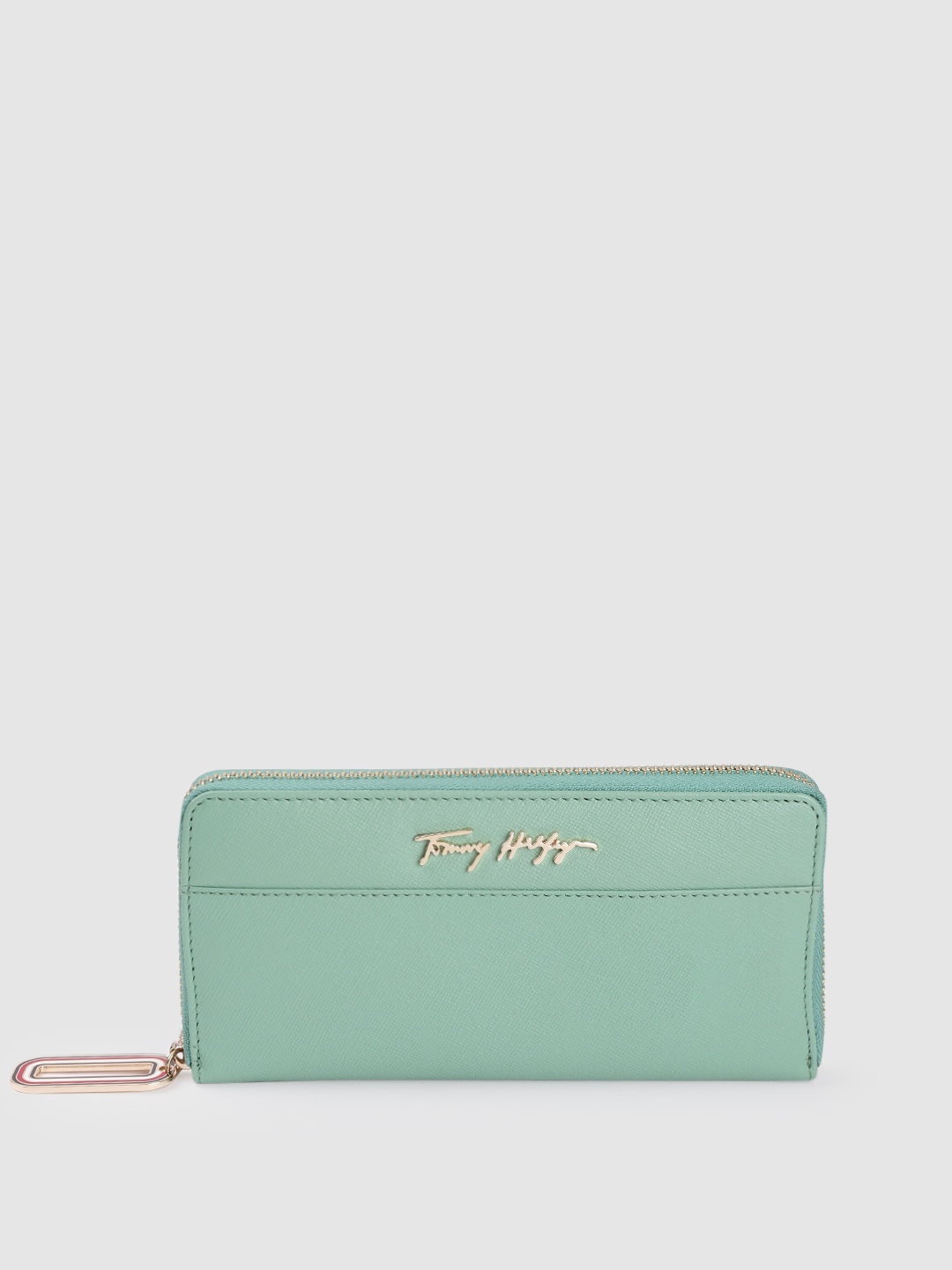 

Tommy Hilfiger Women Green Textured Leather Zip Around Wallet