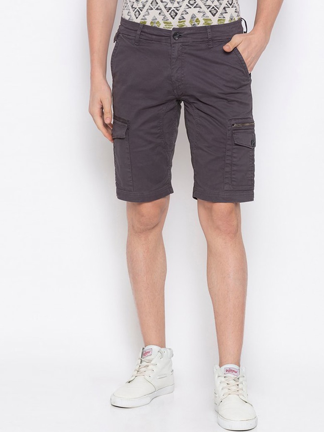 

SPYKAR Men Grey Cargo Short