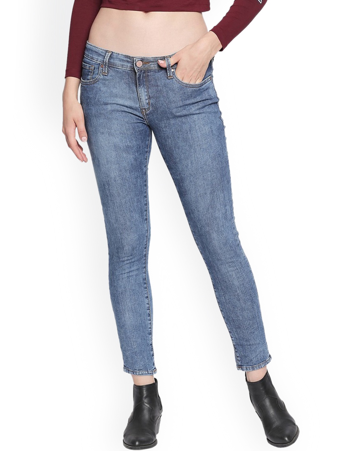 

SPYKAR Women Blue Alicia Super Skinny Fit Low Distress Light Fade Cotton Jeans