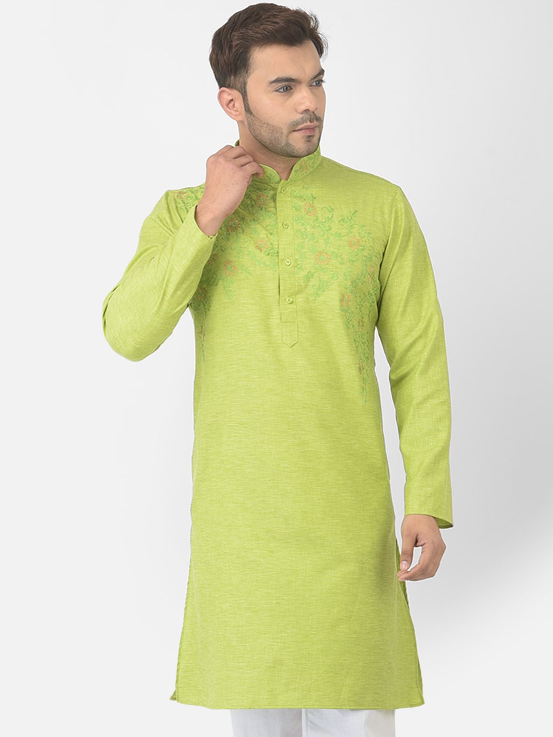 

DEYANN Men Green Floral Embroidered Pure Cotton Kurta