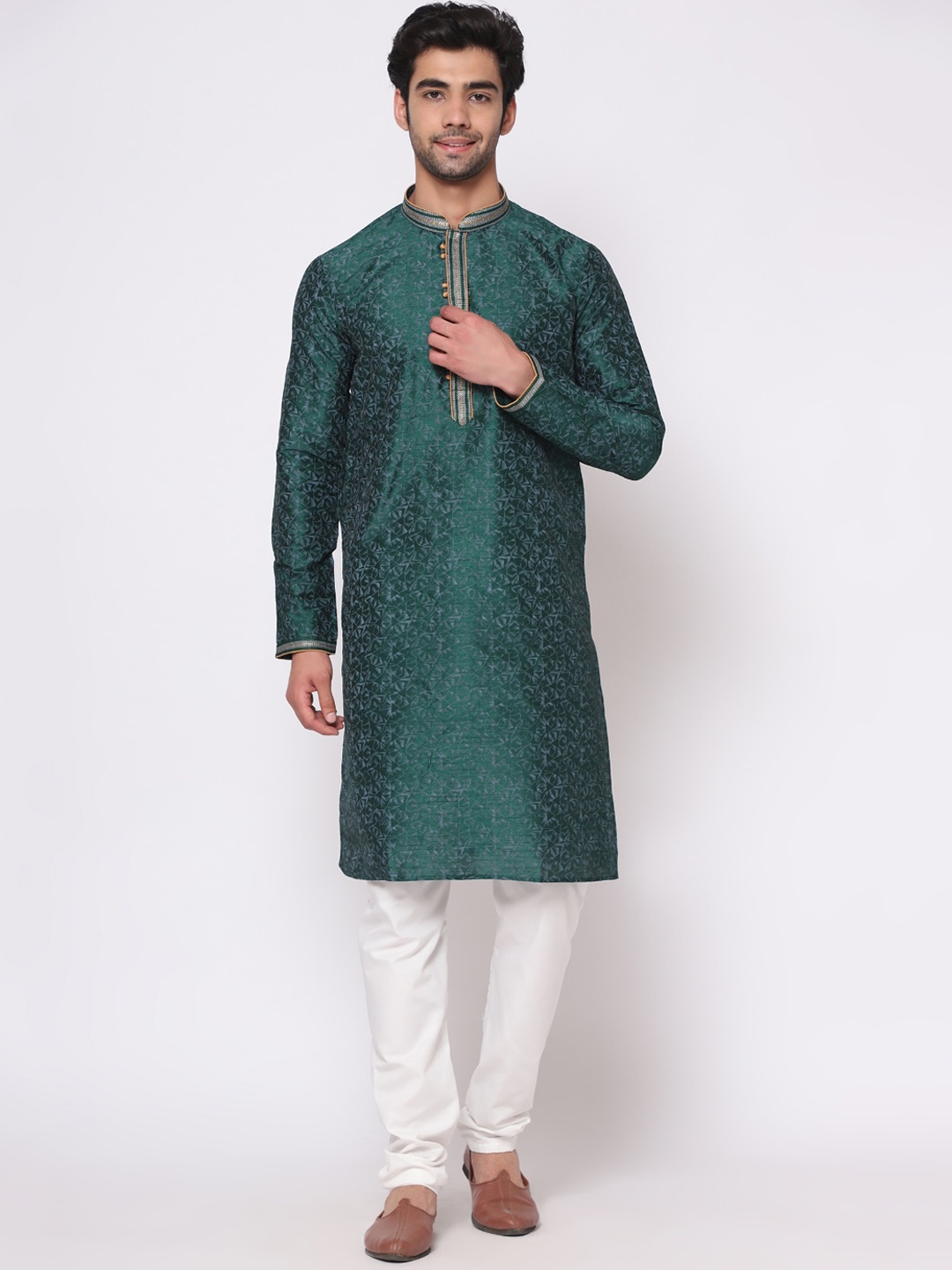 

GoStyle Men Green Ethnic Motifs Printed Pure Cotton Kurta with Pyjamas