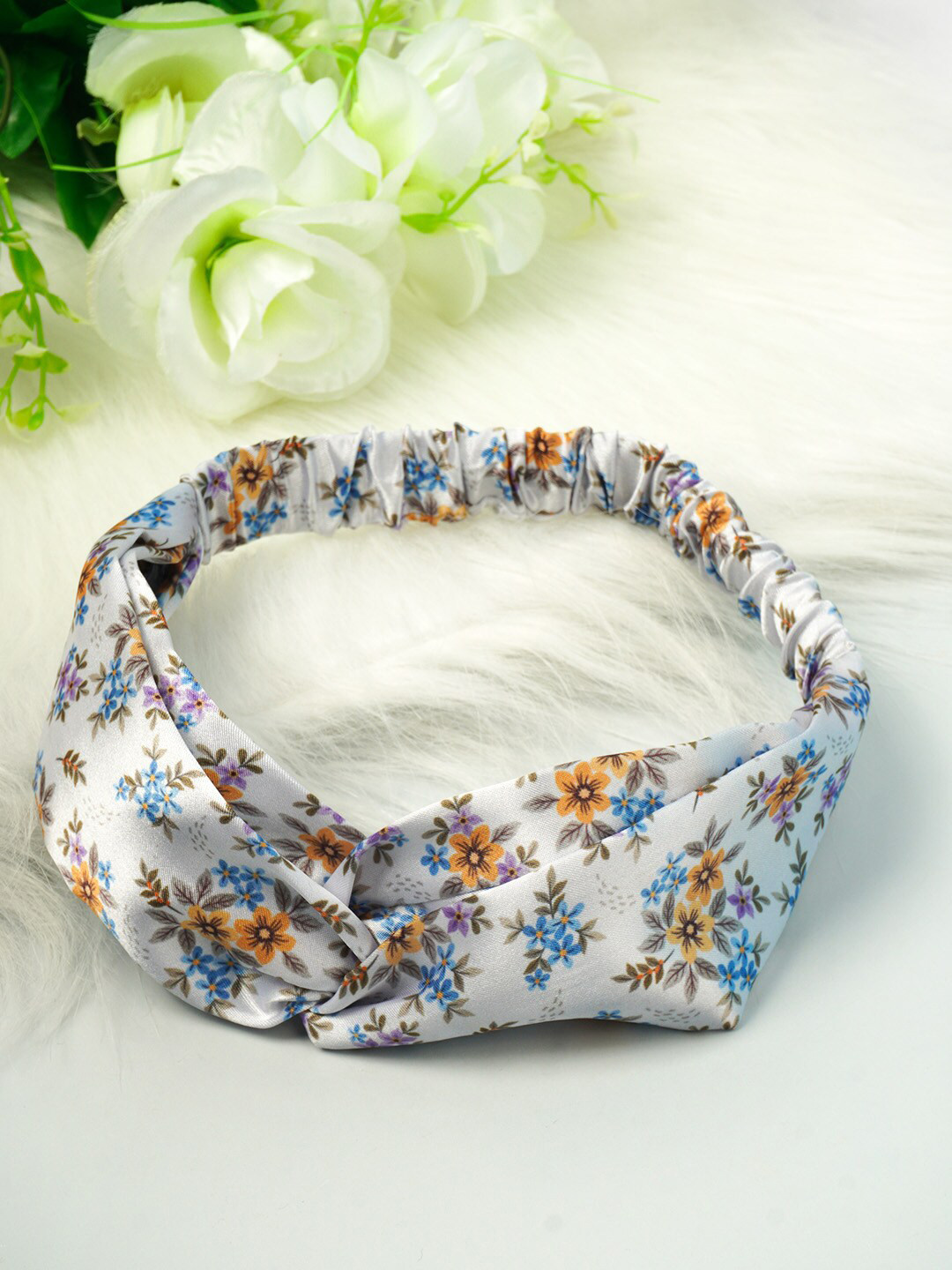 

Ferosh Women White & Blue Floral Knot Hairband