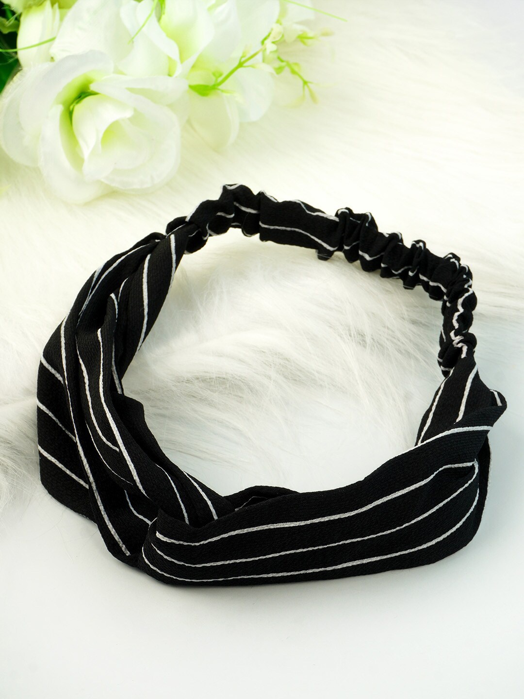

Ferosh Women Black & White Printed Knot Hairband