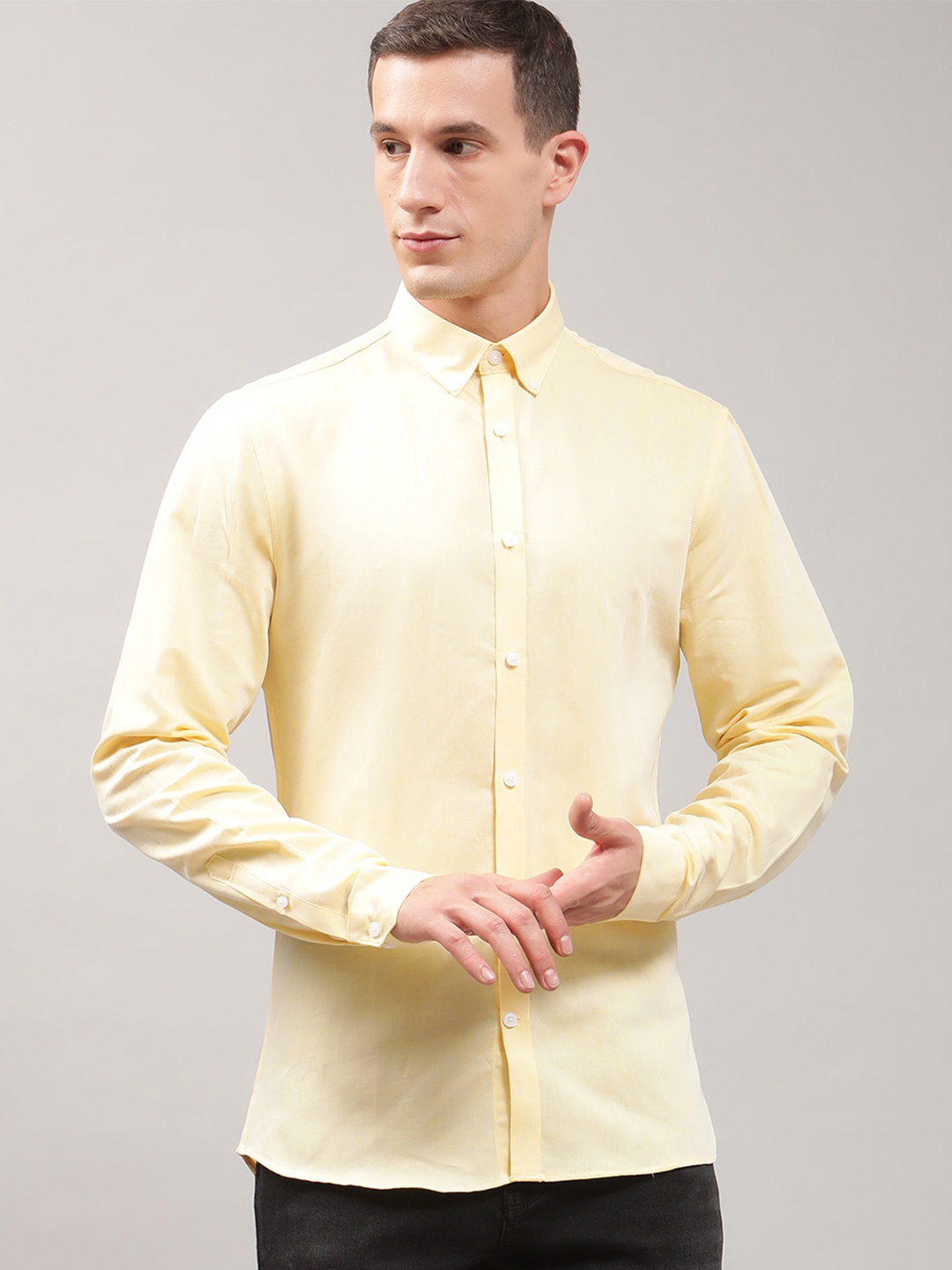 

LINDBERGH Men Yellow Slim Fit Casual Shirt