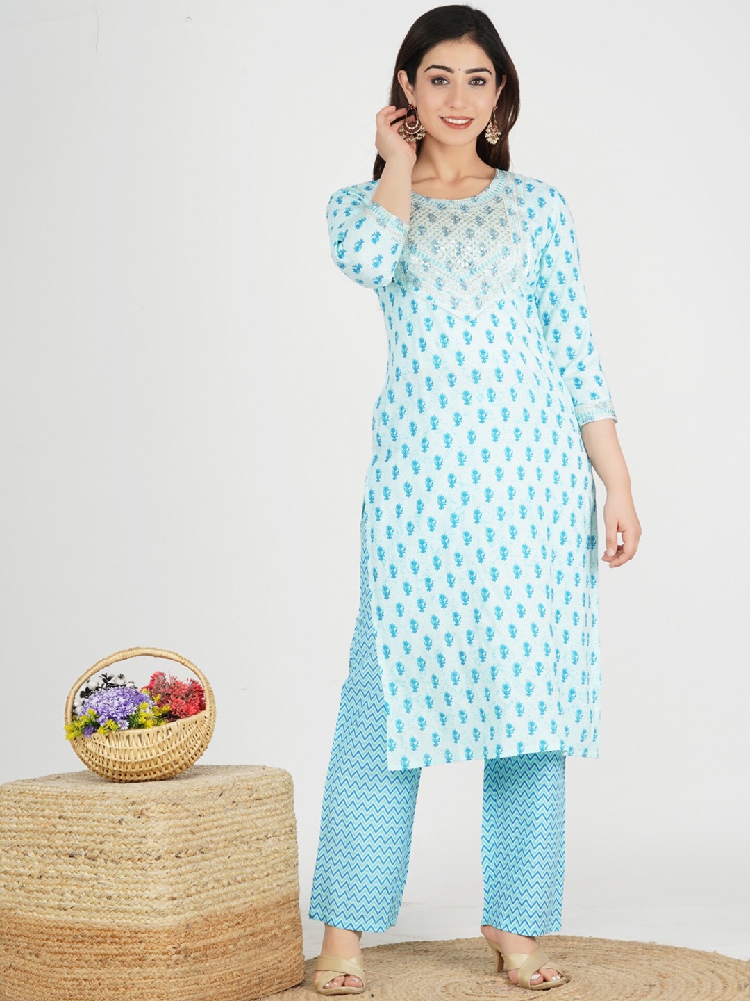 

KALINI Women Blue Floral Printed Kurta with Trousers
