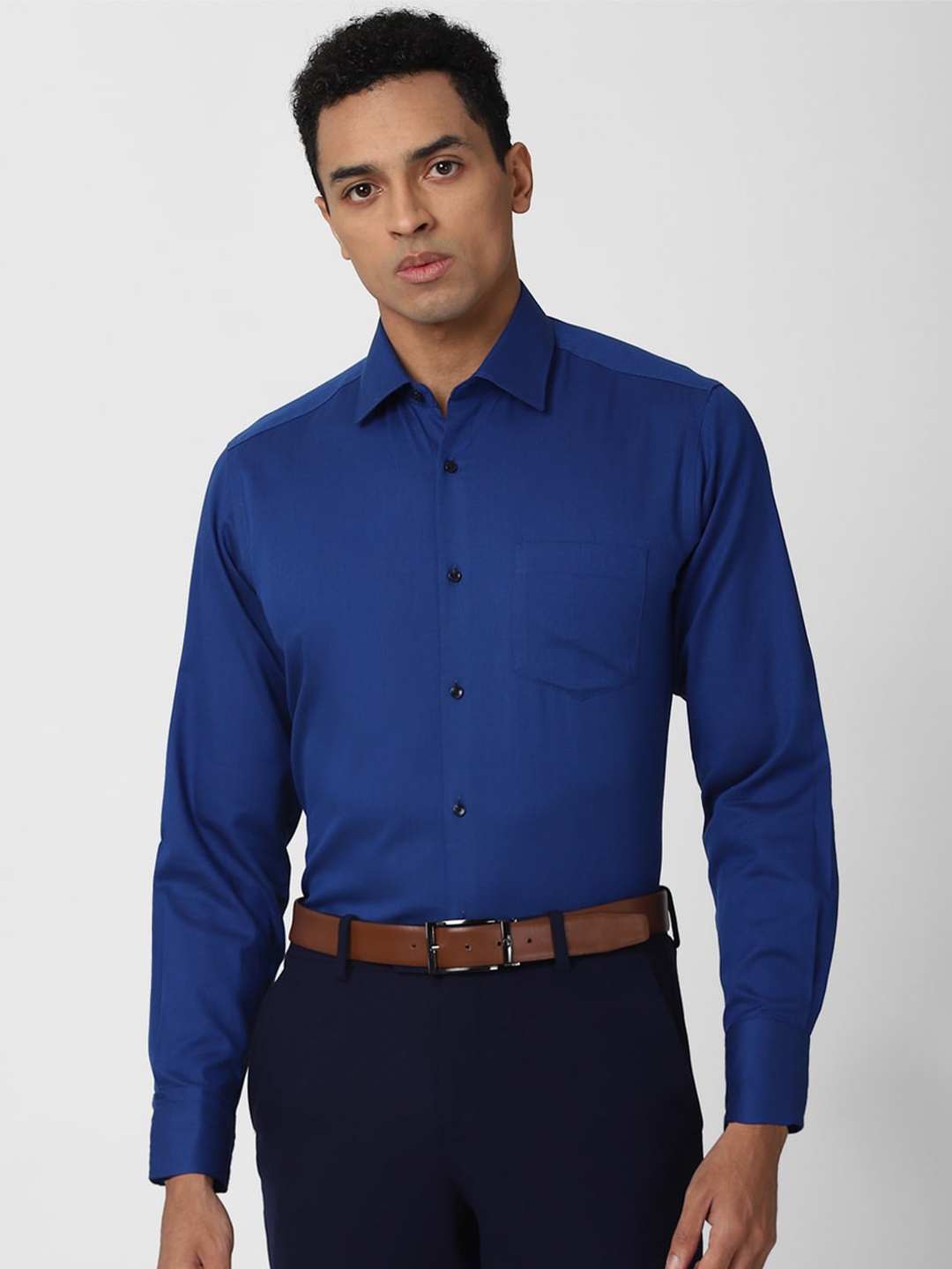 

Van Heusen Men Blue Regular Fit Cotton Formal Shirt