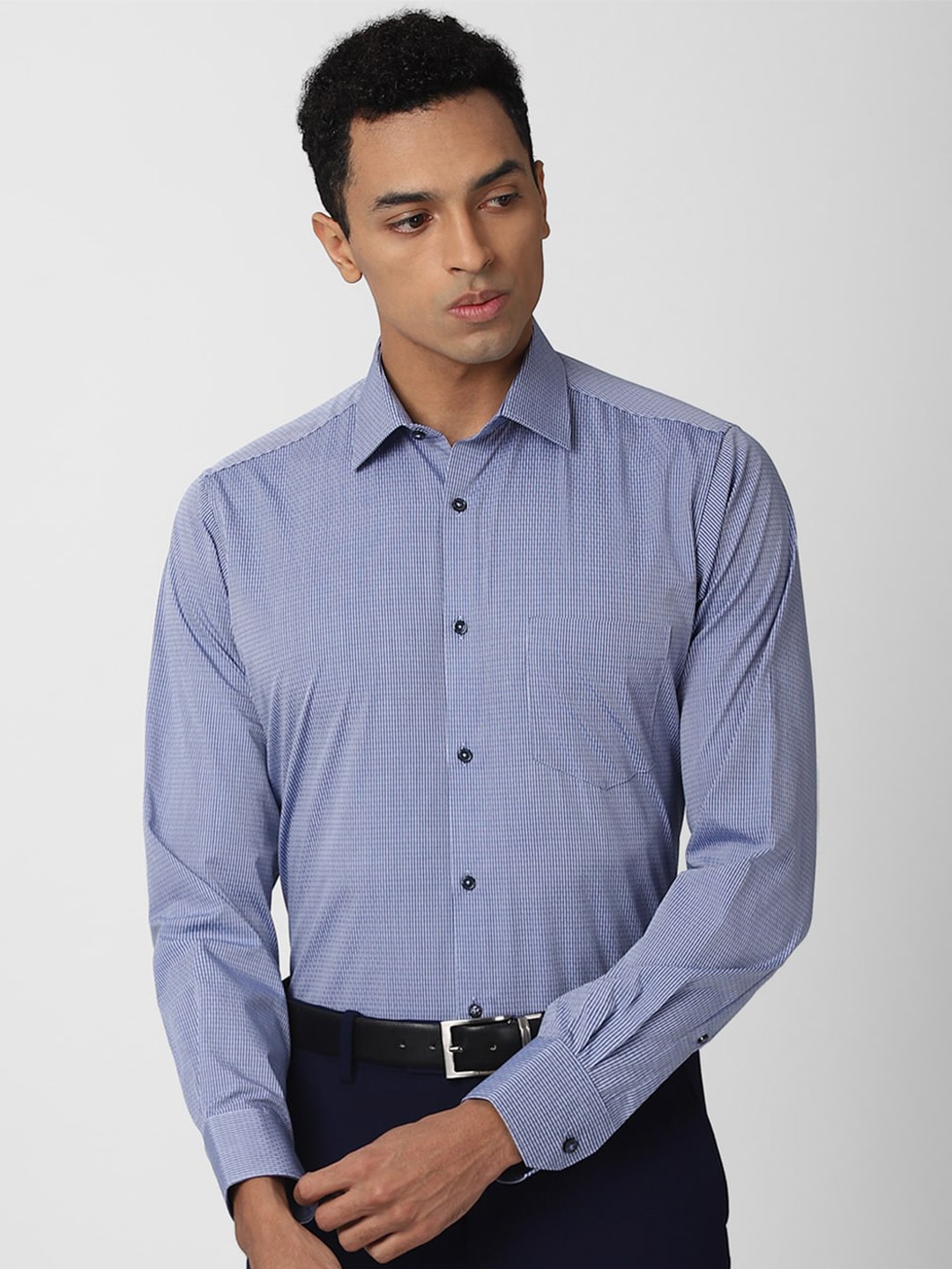 

Van Heusen Men Blue Striped Pure Cotton Formal Shirt
