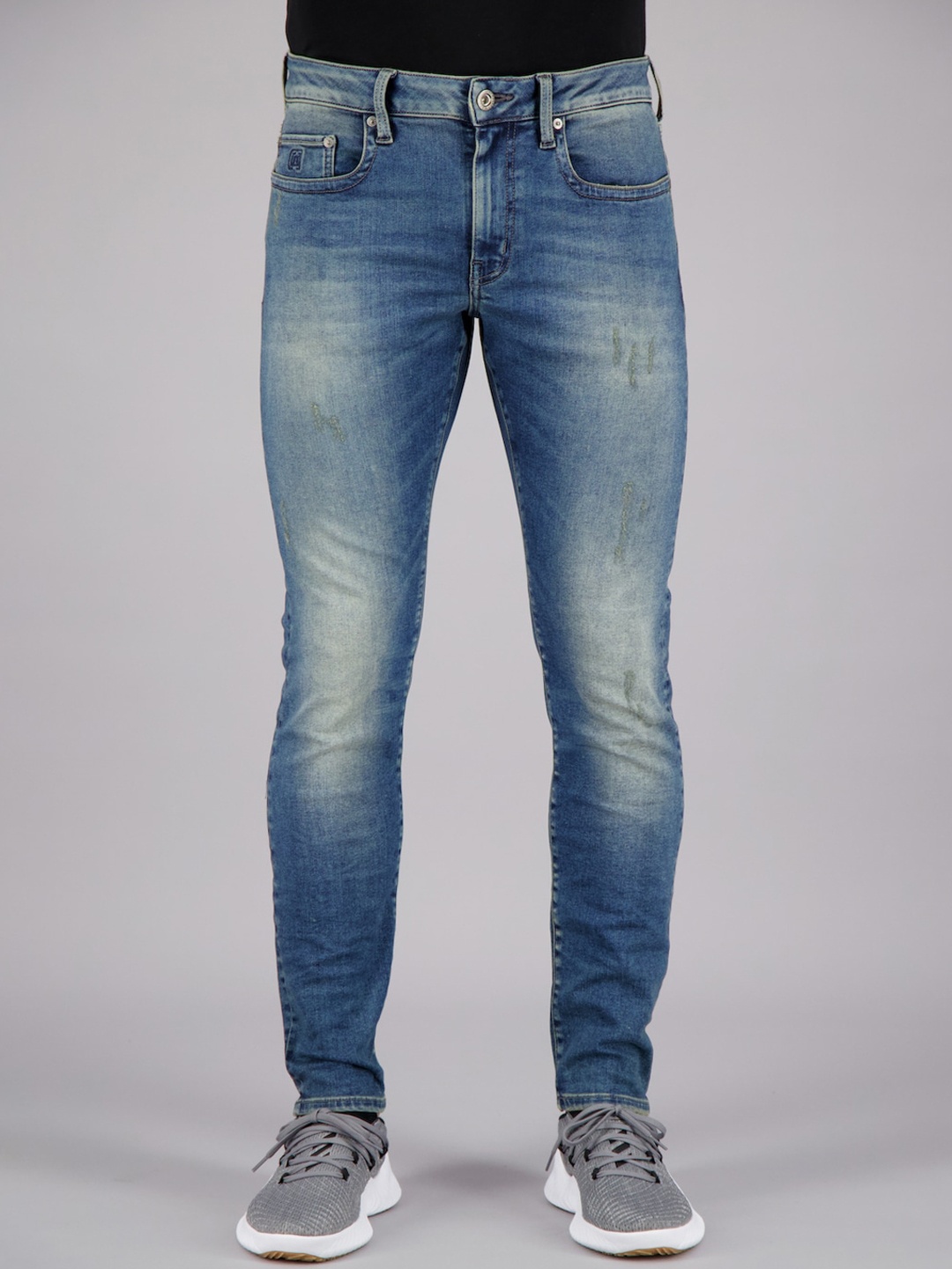 

FREESOUL Men Blue Slim Fit Low Distress Heavy Fade Jeans