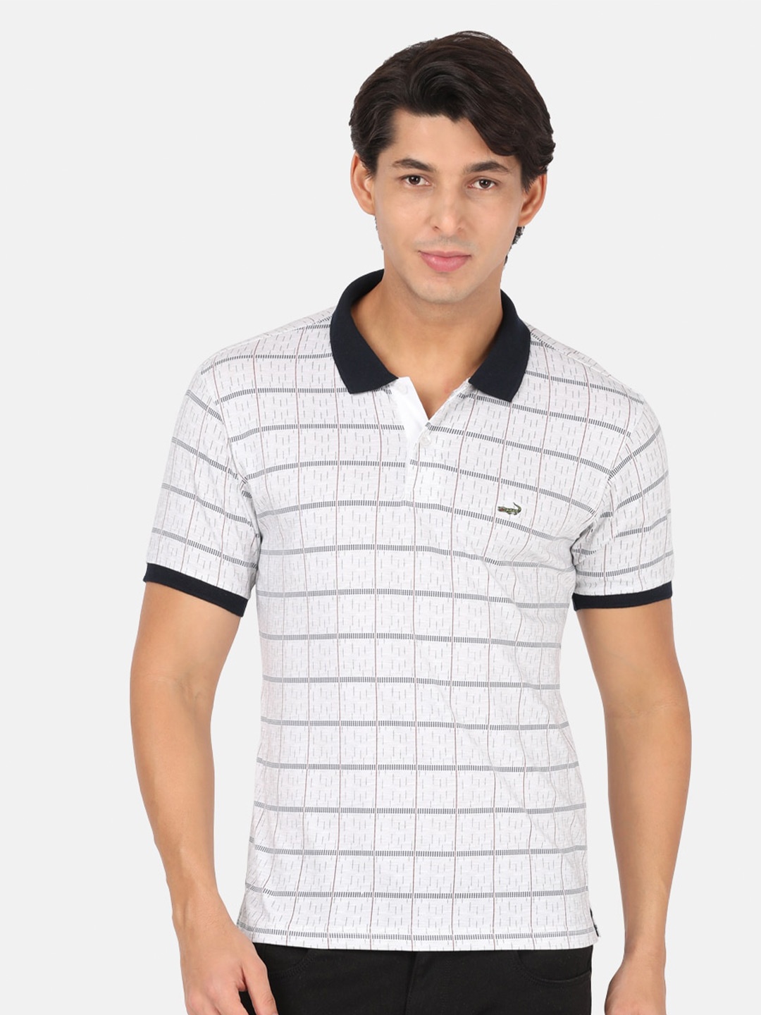 

Crocodile Men White & Black Checked Polo Collar Slim Fit T-shirt