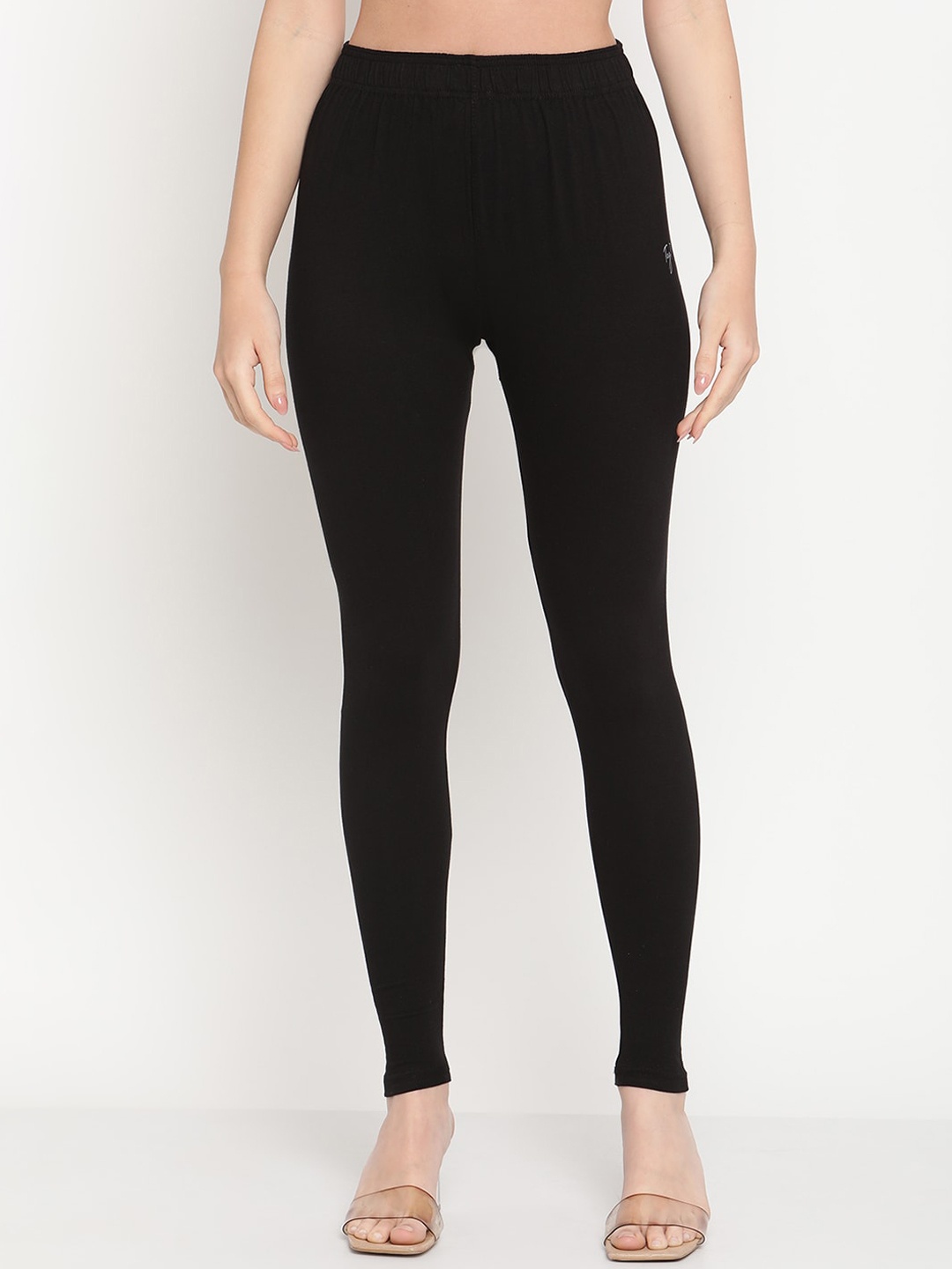 

TAG 7 Women Black Ankle-Length Leggings