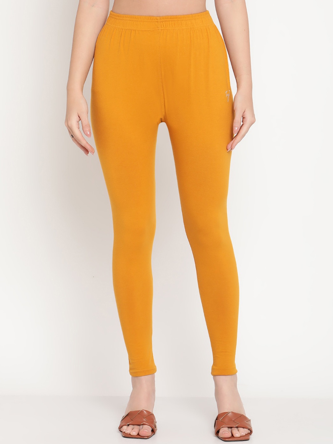 

TAG 7 Women Mustard Solid Ankle-Length Cotton Leggings