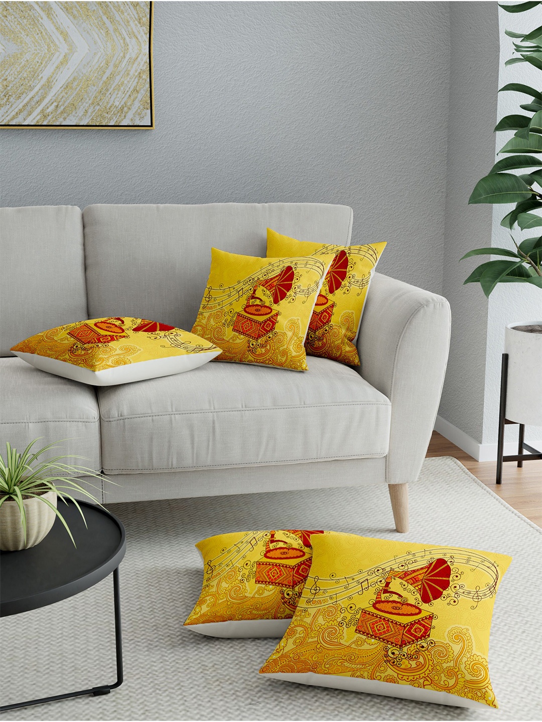

LA VERNE Multicoloured Set of 5 Ethnic Motifs Square Cushion Covers, Multi