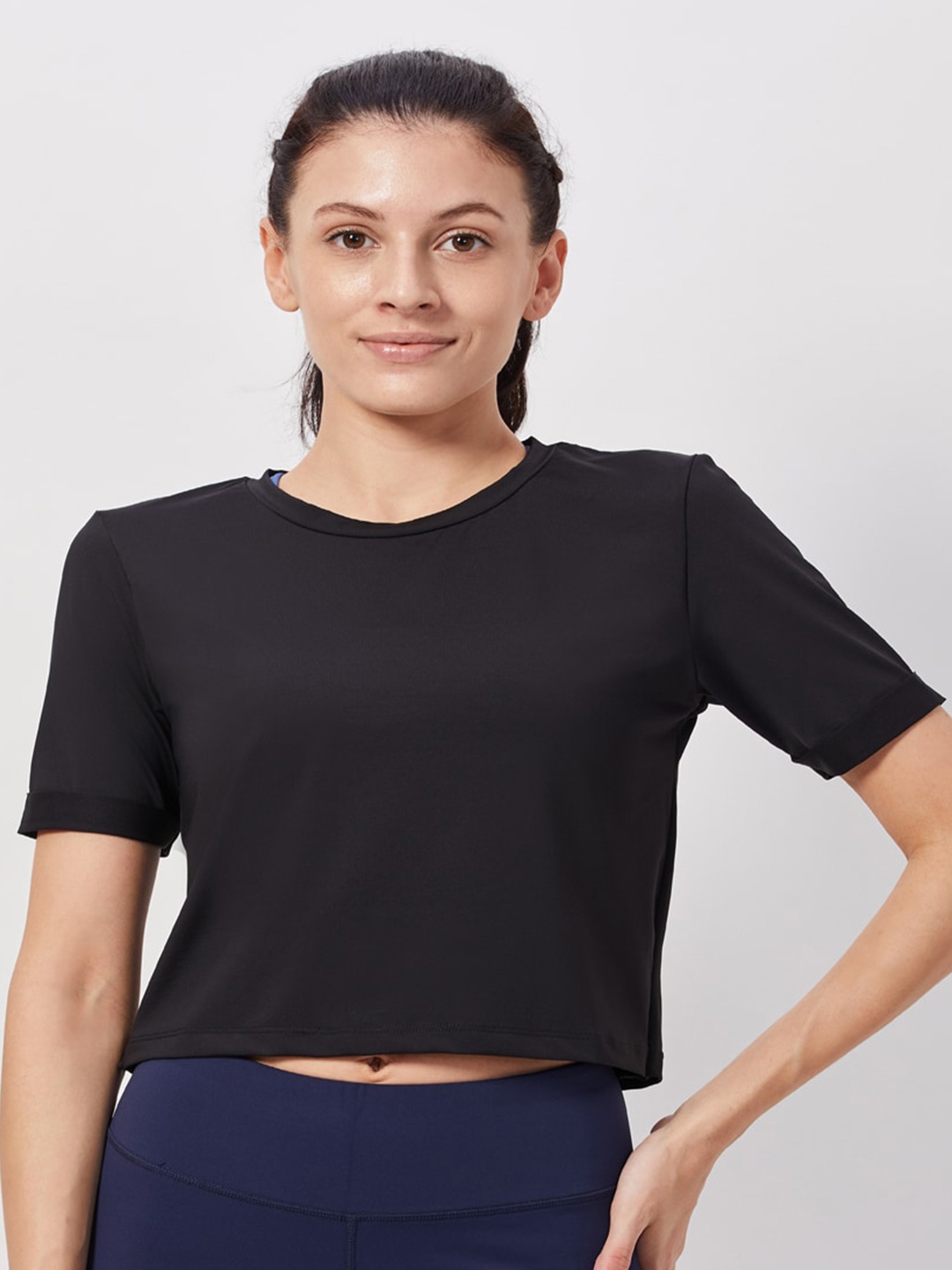 

SEEQ Women Black Moisture Wicking Boxy Training or Gym T-shirt