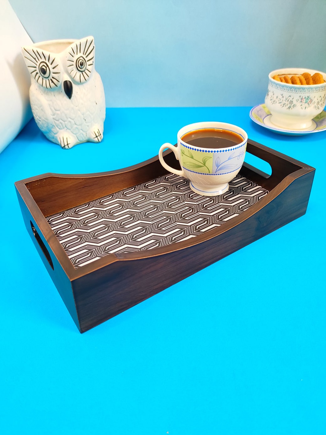 

CRAYTON Black & White Printed Rectangular Serving Tray