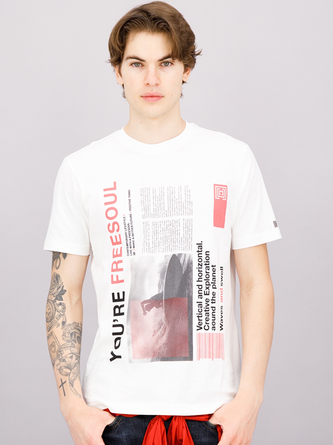 

FREESOUL Men White Typography Printed Pure Cotton T-shirt
