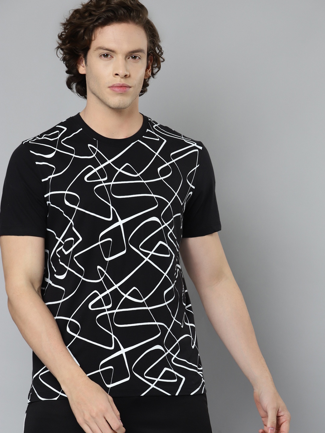 

Alcis Men Black & White Typography Printed Slim Fit Running T-shirt